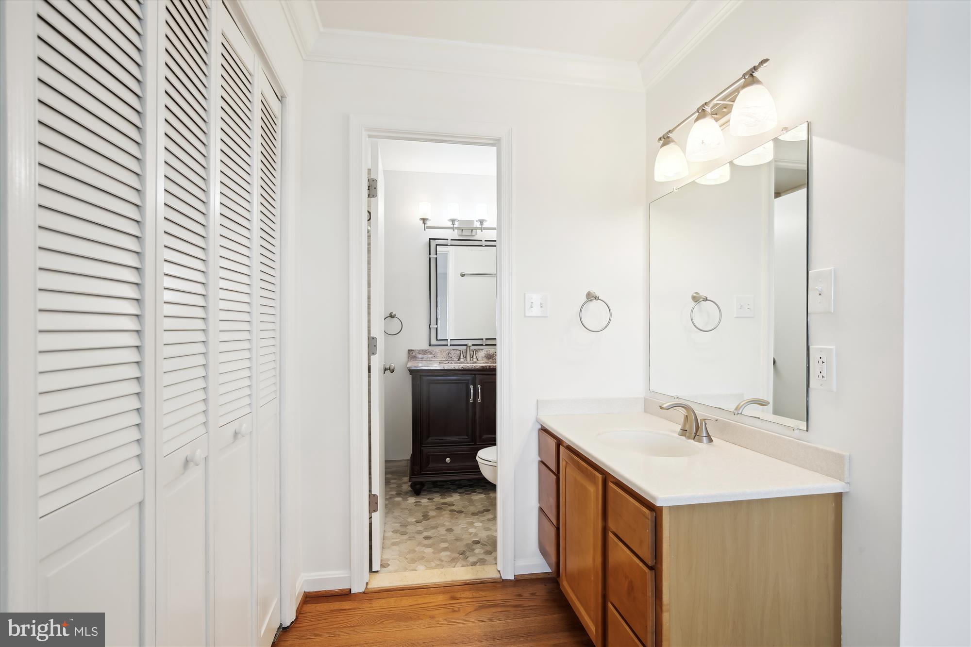 FALLS PLACE TOWNHOUSES - Residential