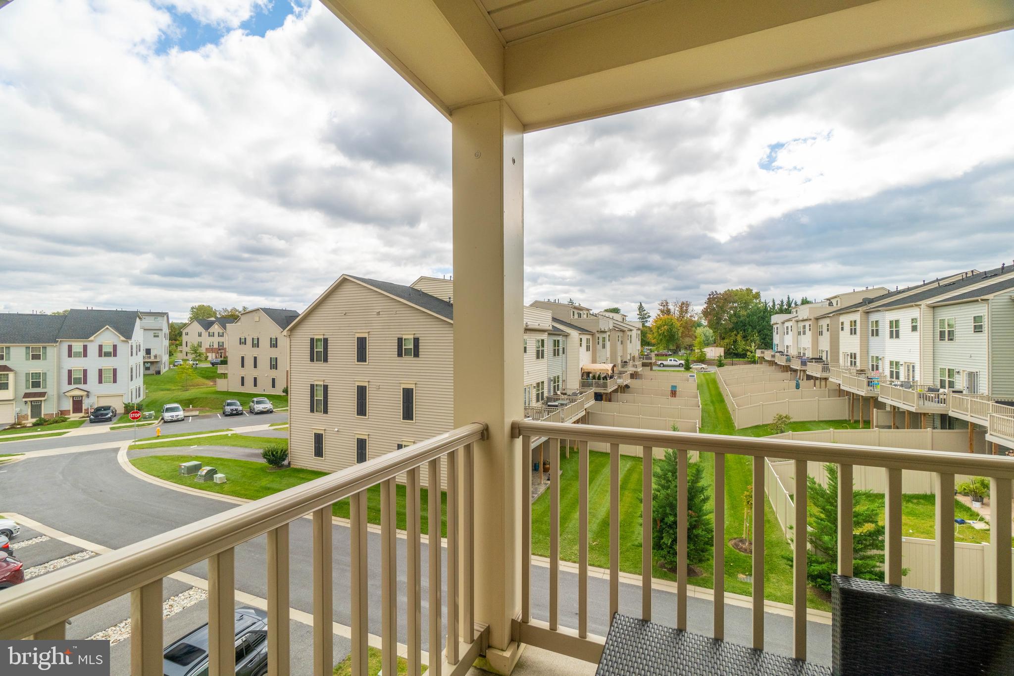 OAKDALE VILLAGE - Residential Lease