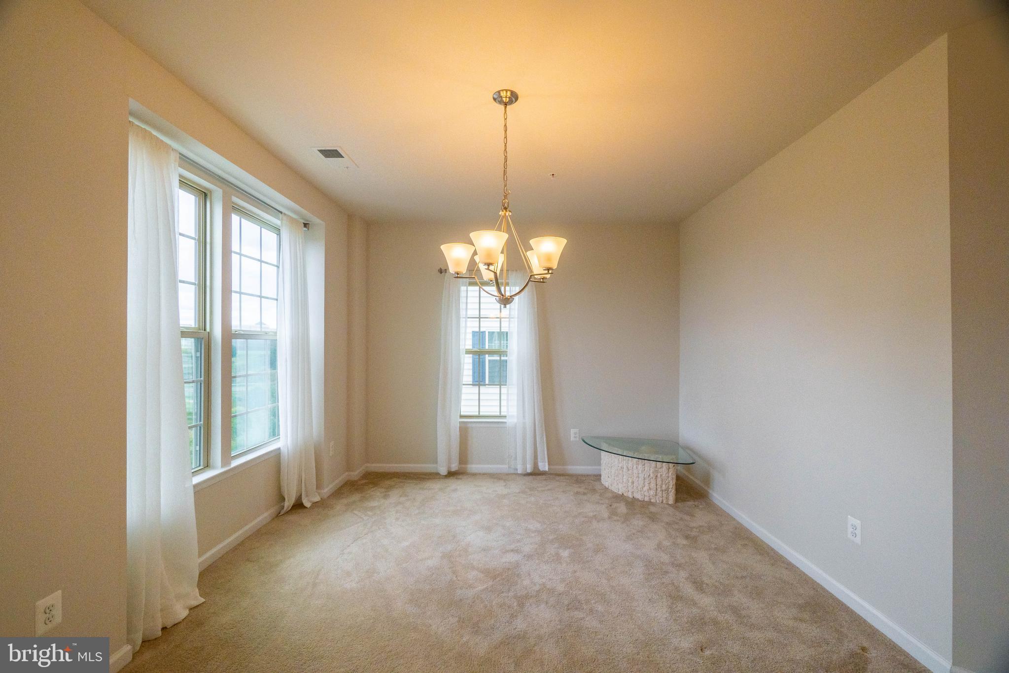 OAKDALE VILLAGE - Residential Lease