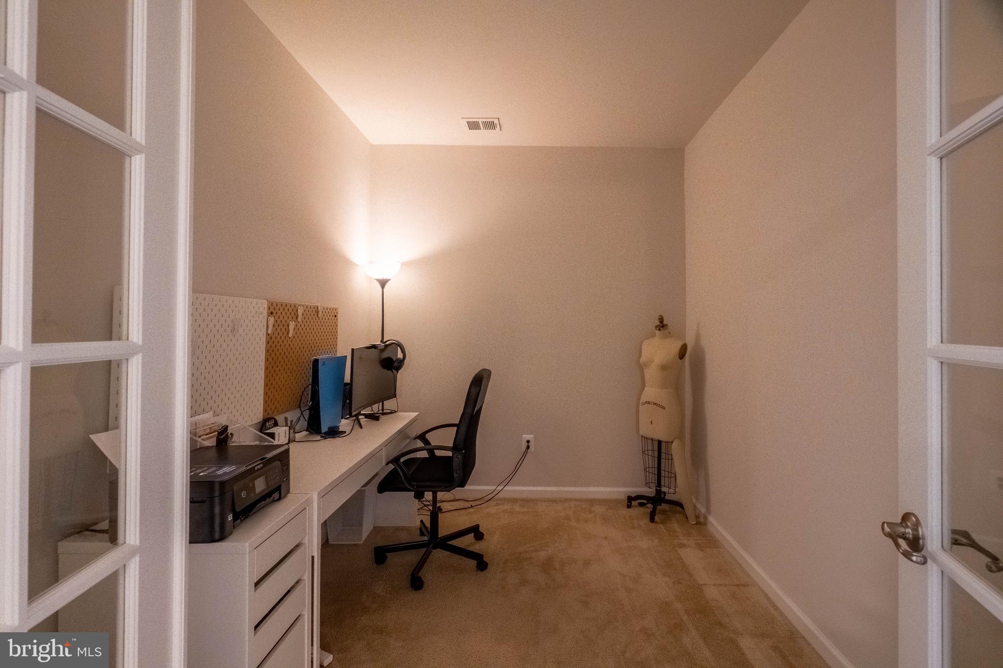 OAKDALE VILLAGE - Residential Lease