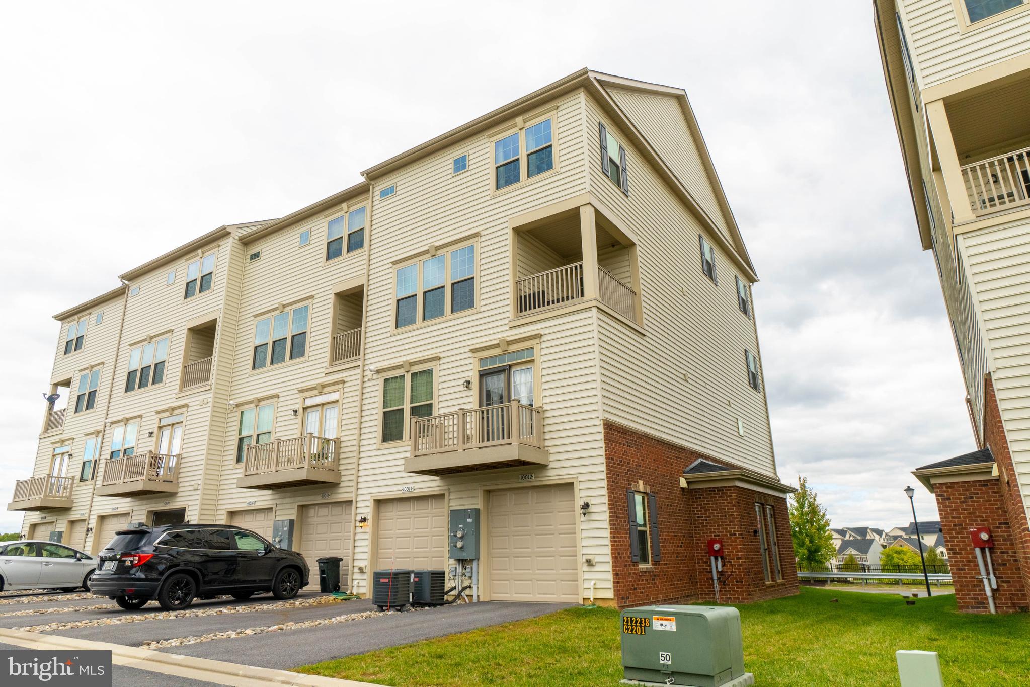 OAKDALE VILLAGE - Residential Lease