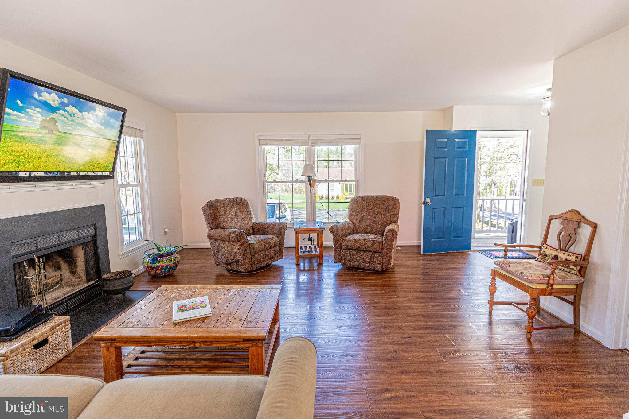 LAKE CAROLINE - Residential