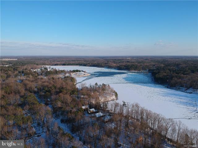 LAKE CAROLINE - Residential