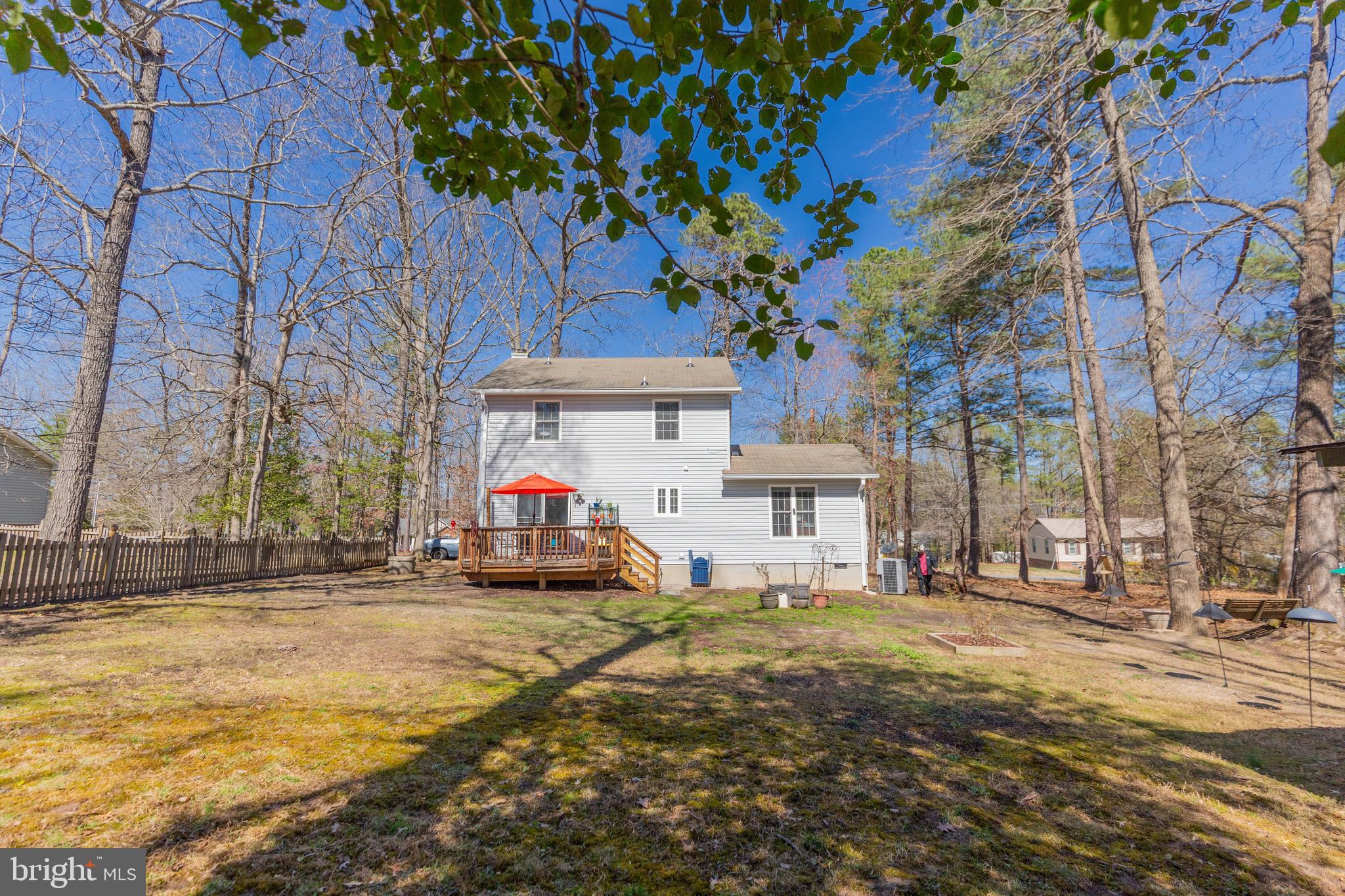 LAKE CAROLINE - Residential
