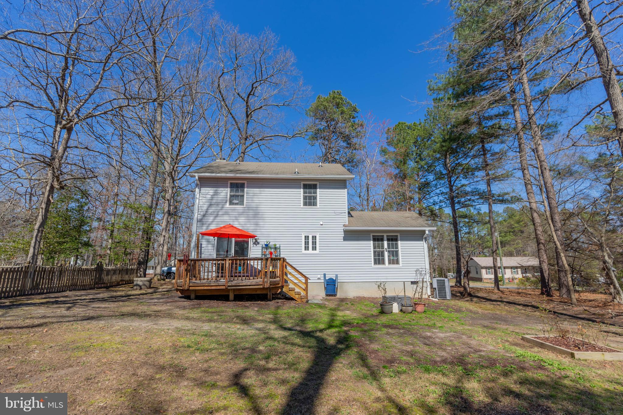 LAKE CAROLINE - Residential