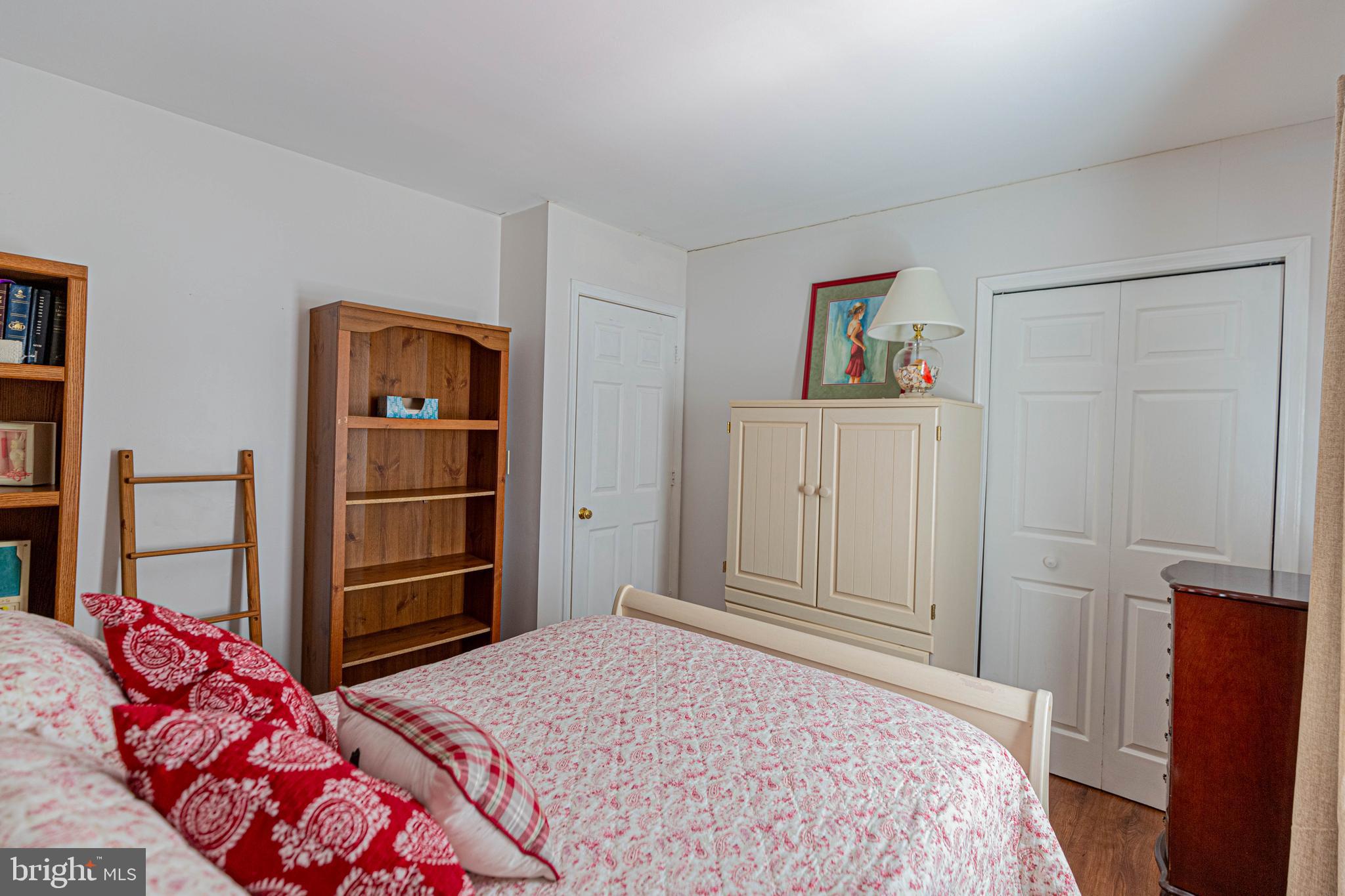 LAKE CAROLINE - Residential