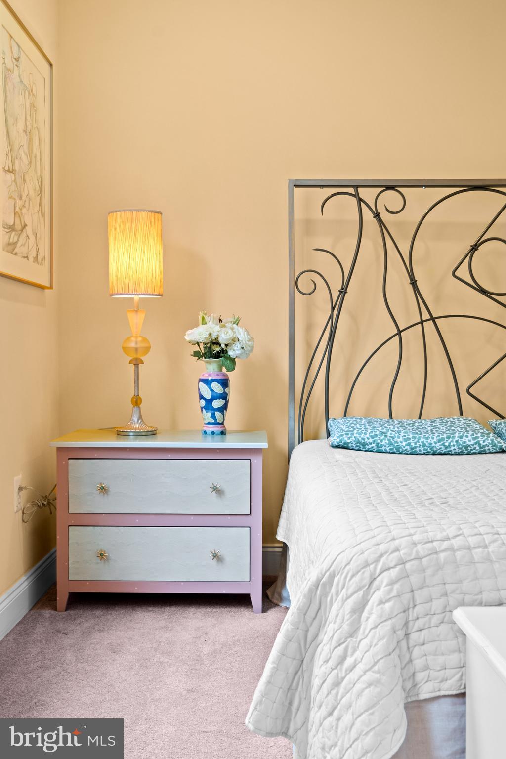 NAVAL SQUARE - Residential