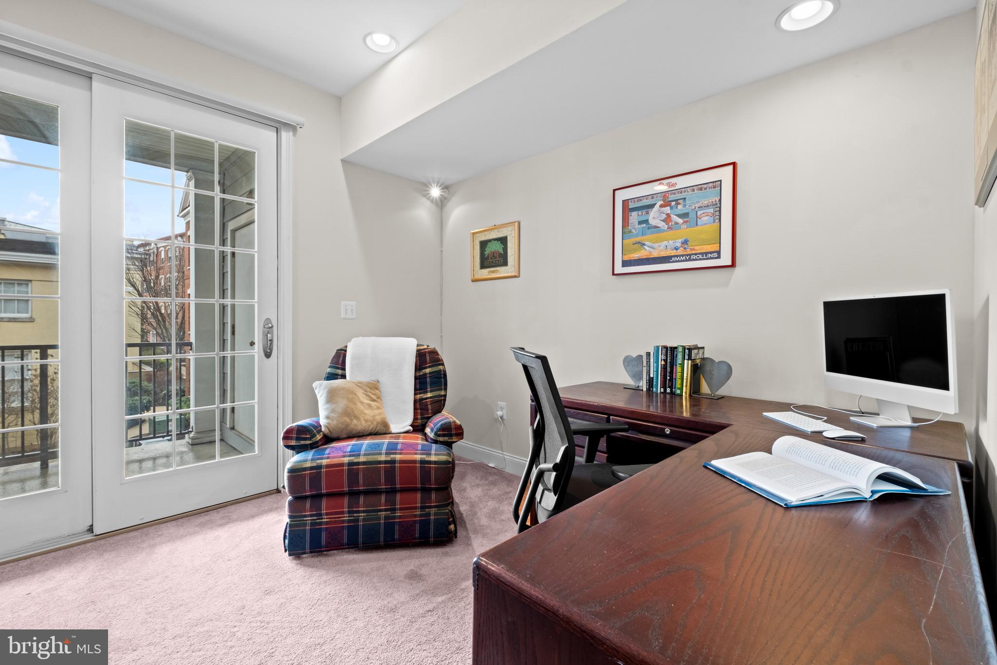 NAVAL SQUARE - Residential