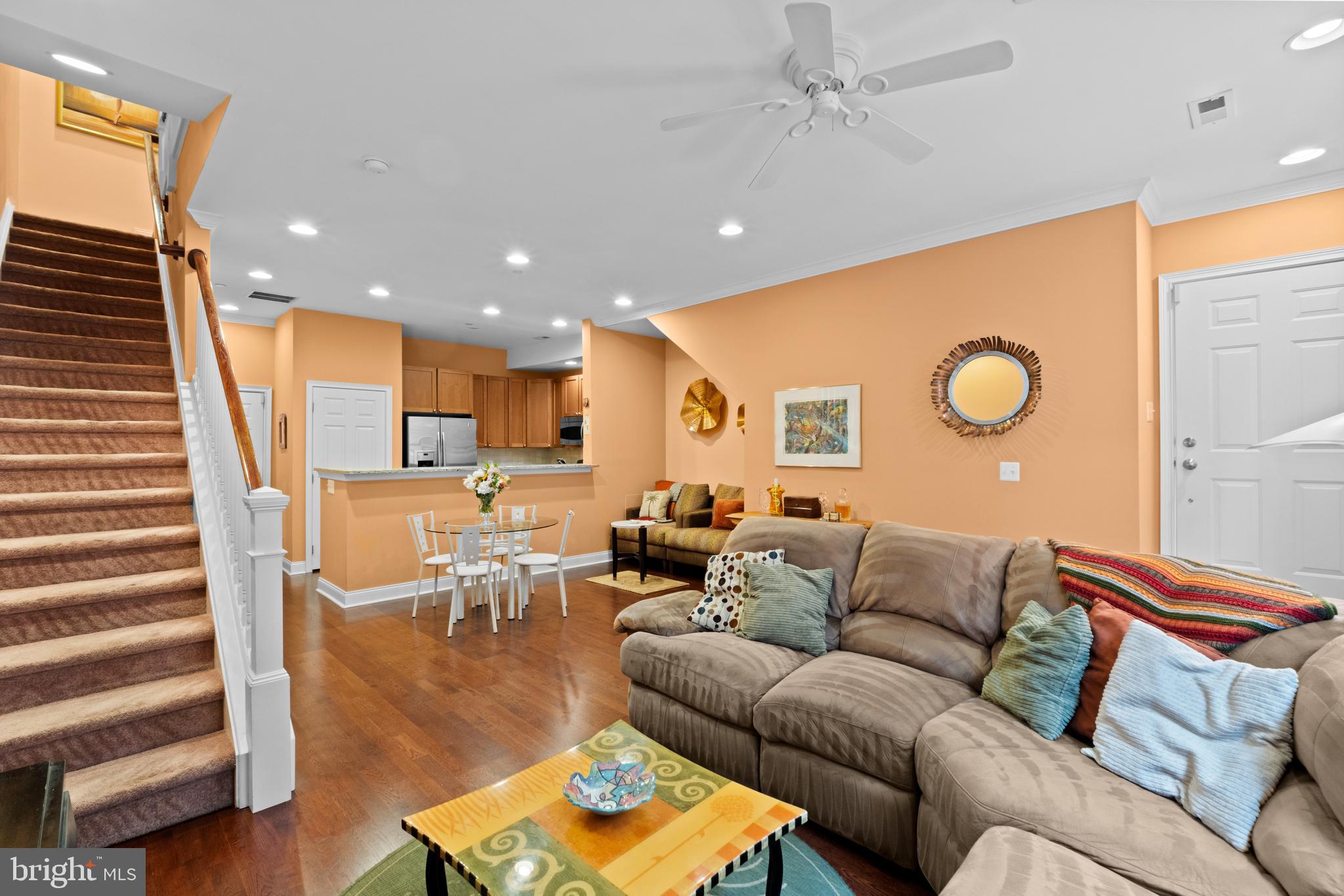 NAVAL SQUARE - Residential