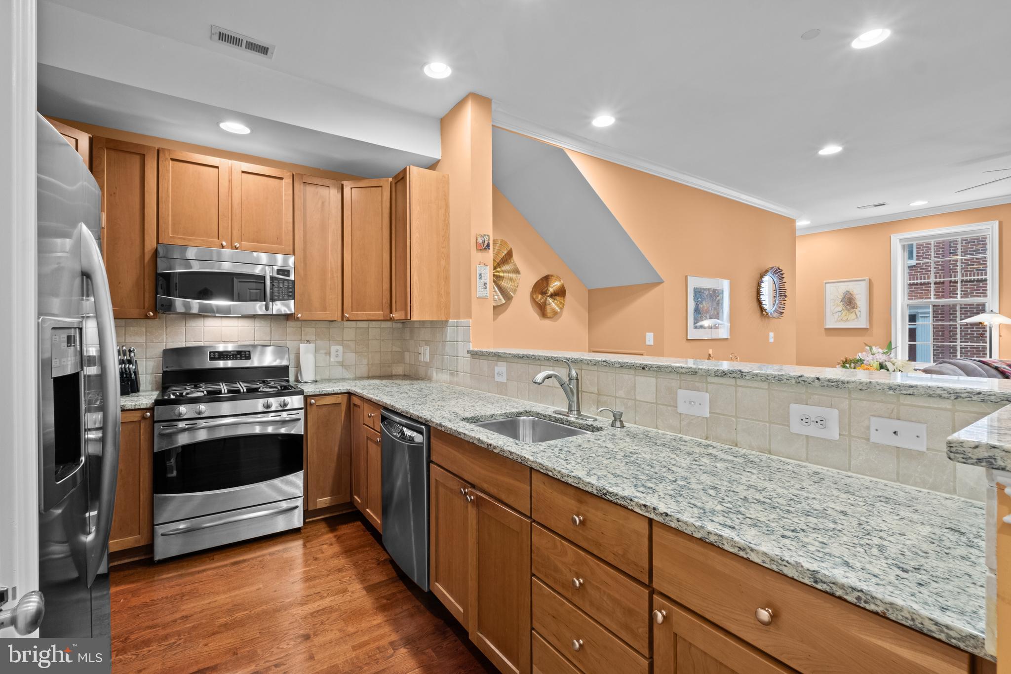 NAVAL SQUARE - Residential