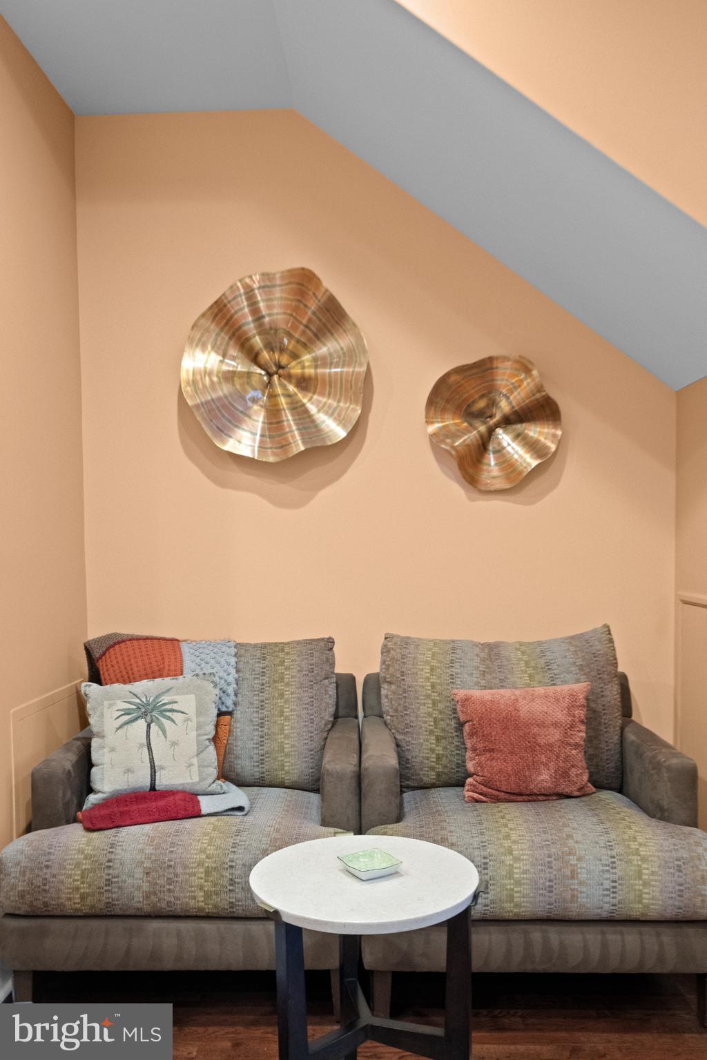 NAVAL SQUARE - Residential