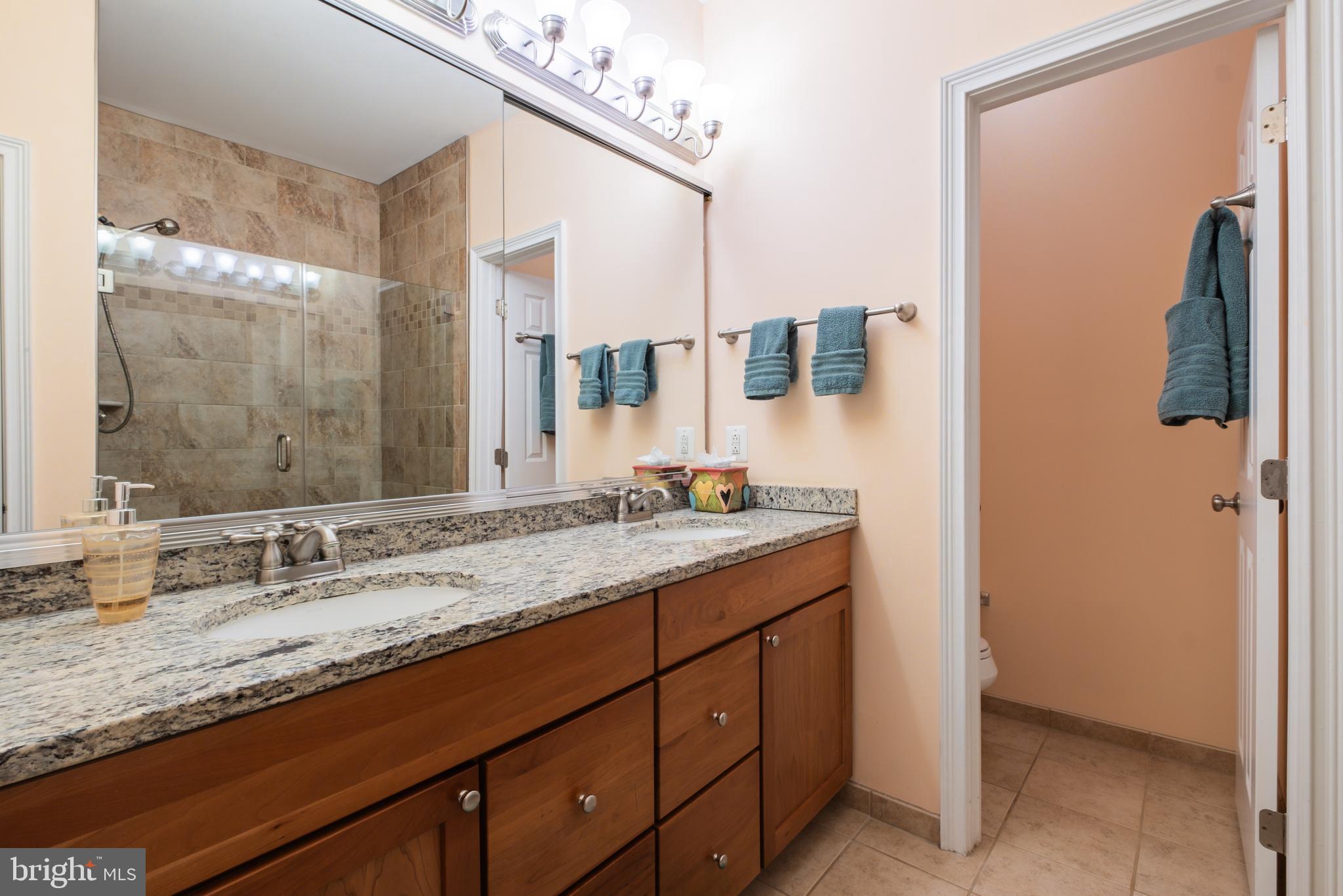 NAVAL SQUARE - Residential