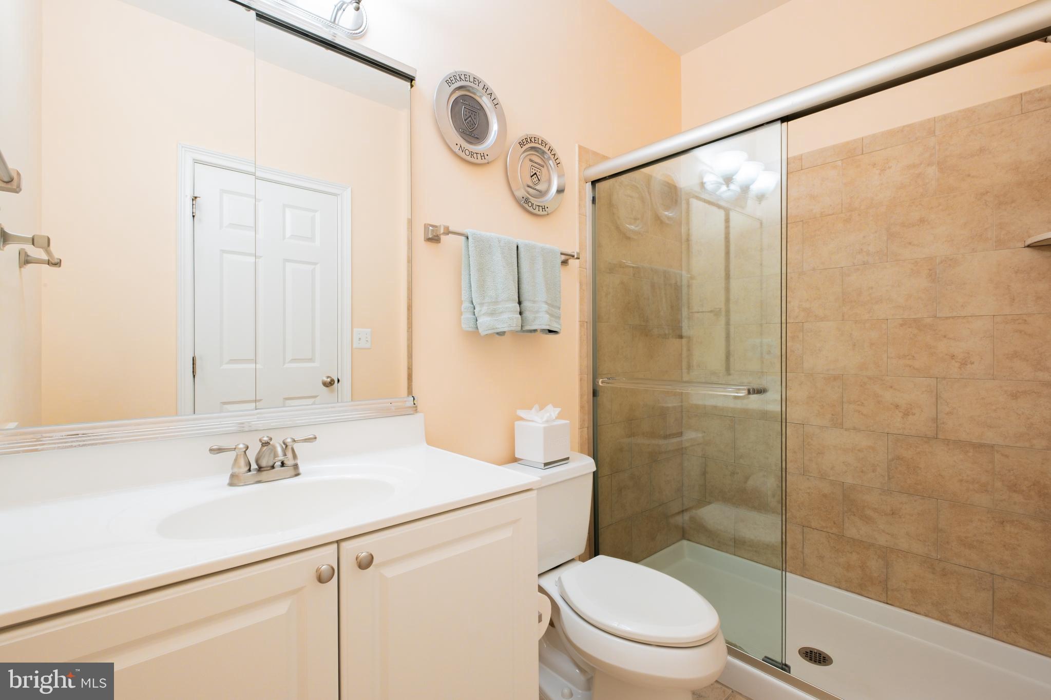 NAVAL SQUARE - Residential