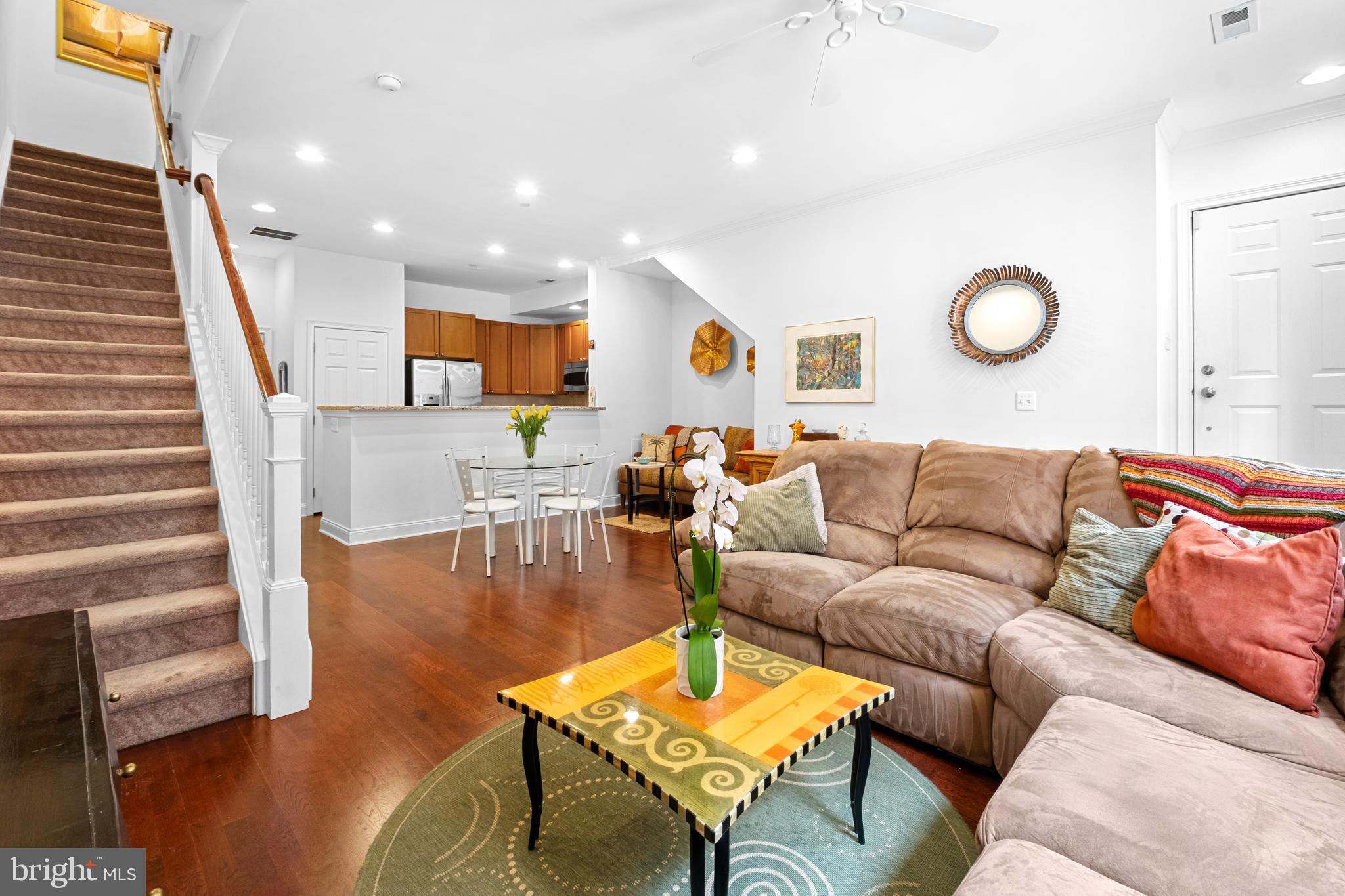 304 CAPTAINS WAY