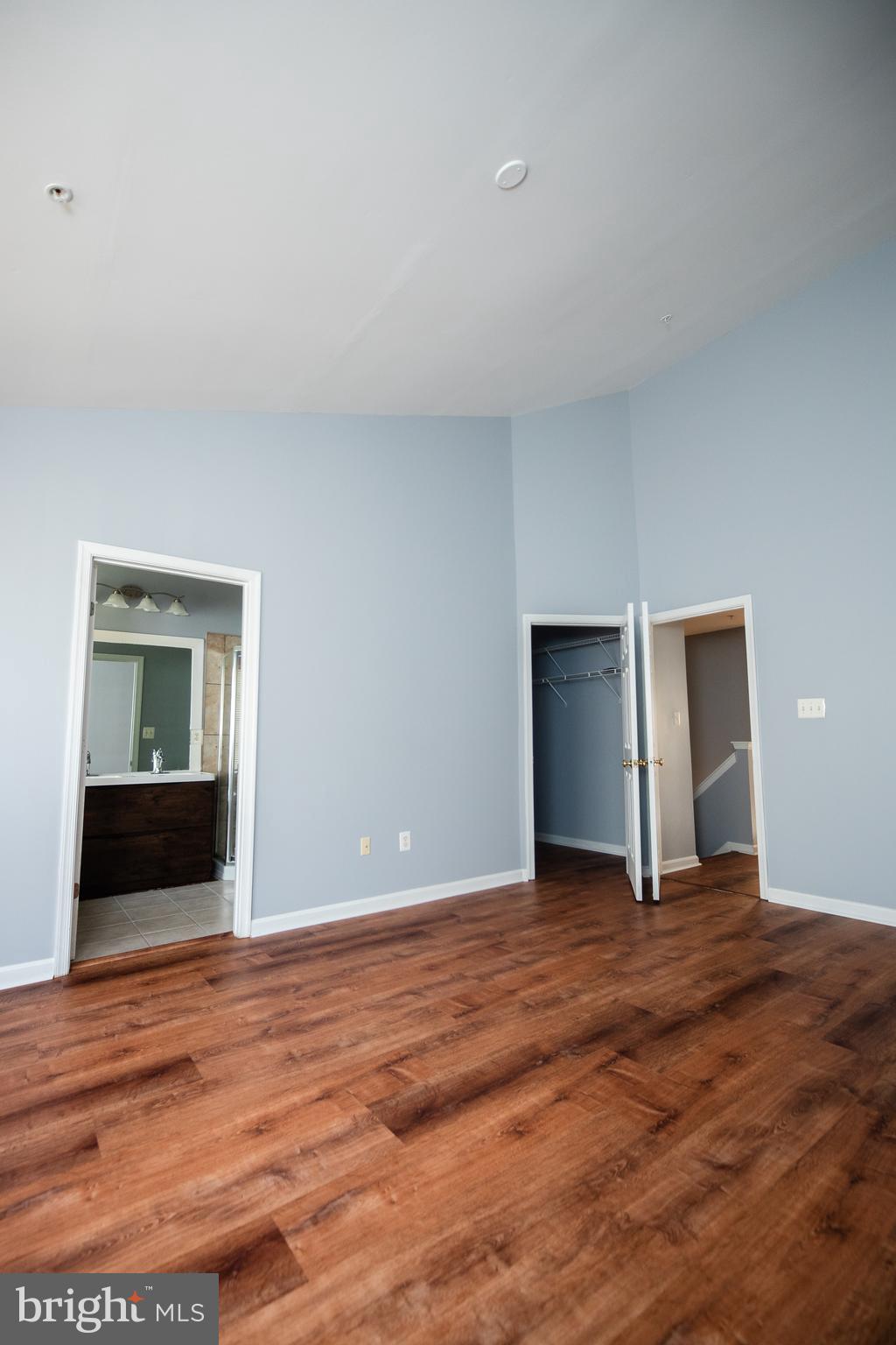 RUSSETT - Residential Lease