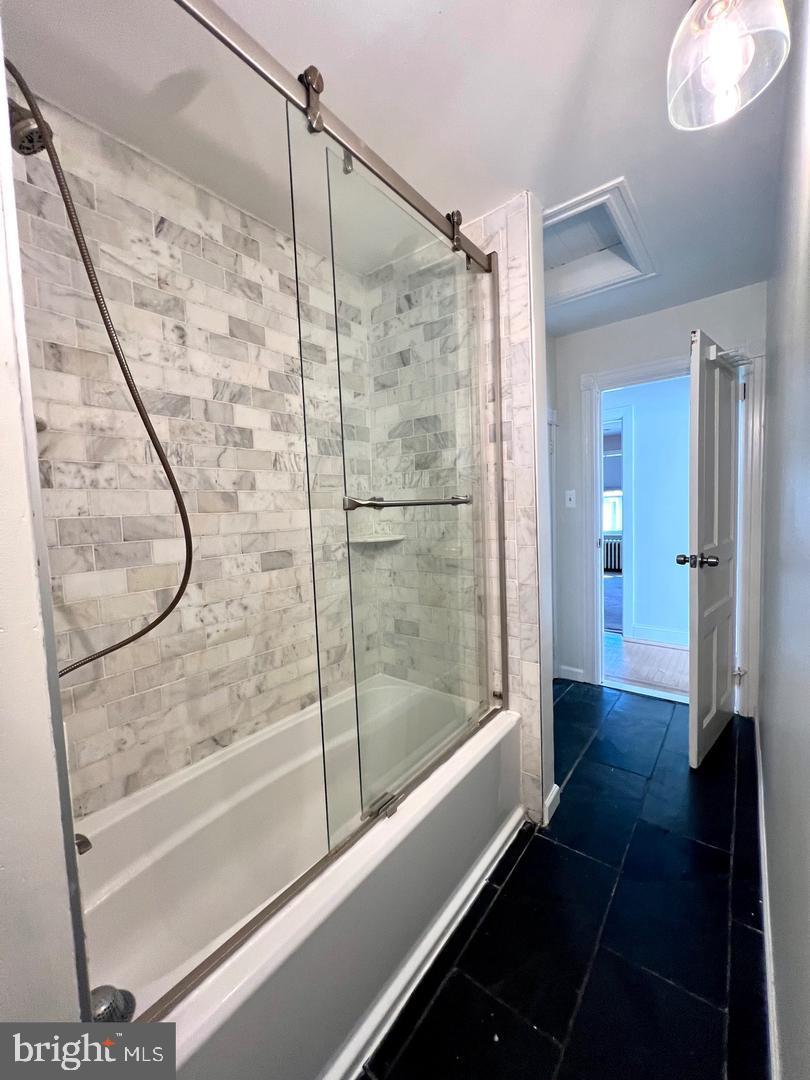 JENKINTOWN - Residential