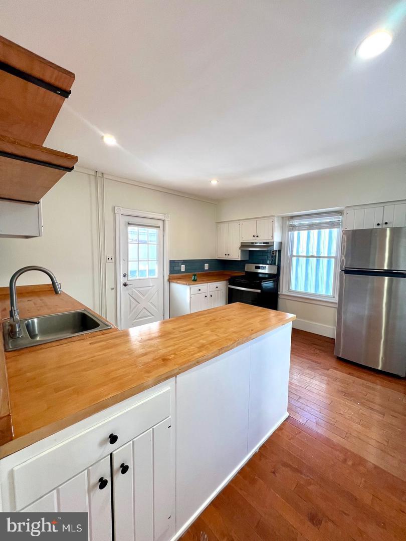 JENKINTOWN - Residential