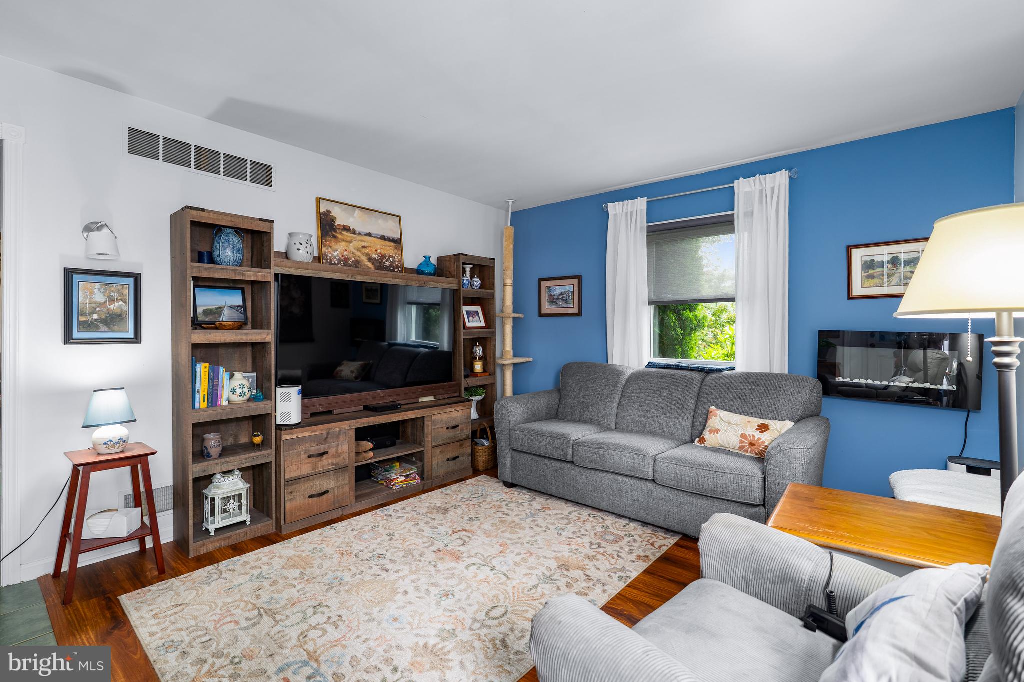TRINITY VILLAGE - Residential