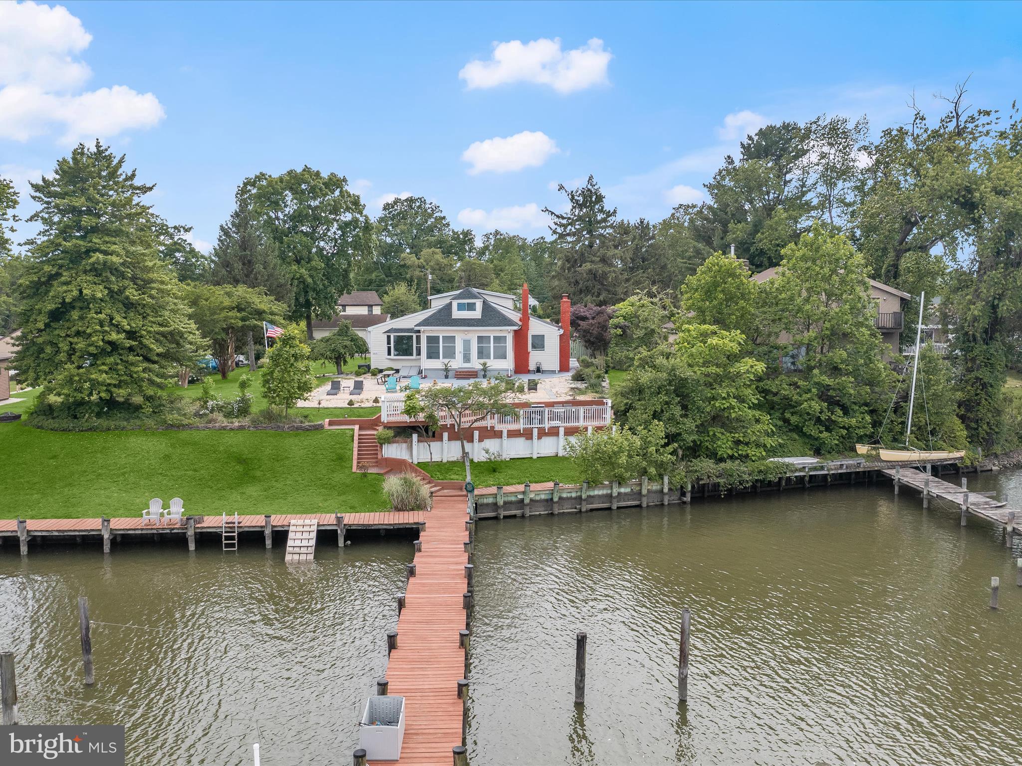 CEDAR BEACH - Residential