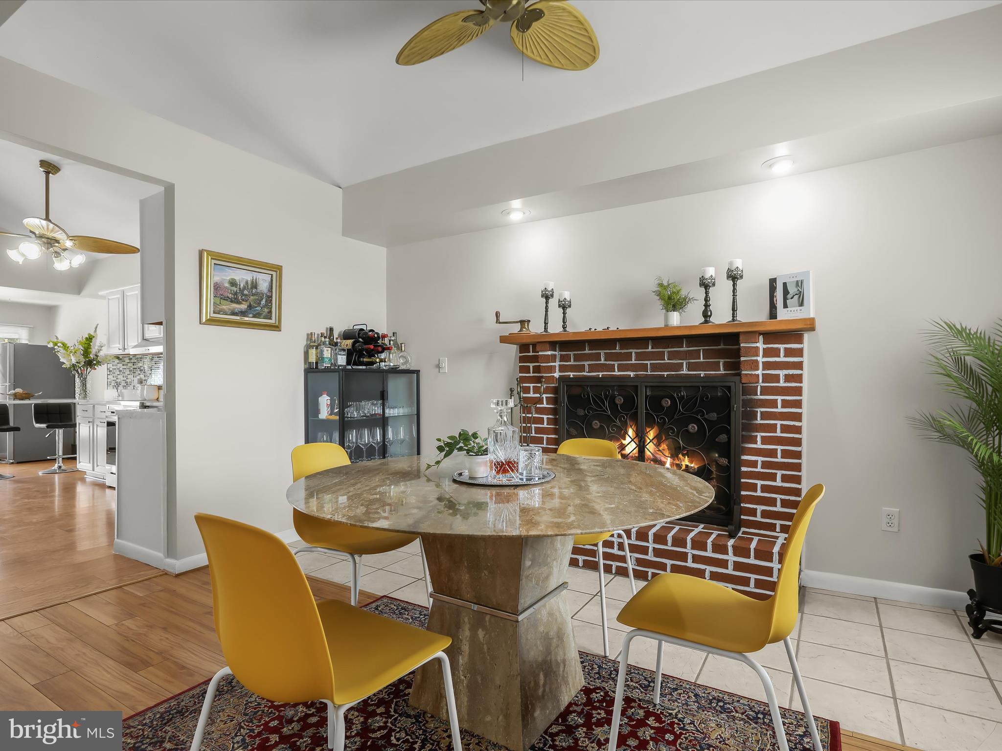 CEDAR BEACH - Residential