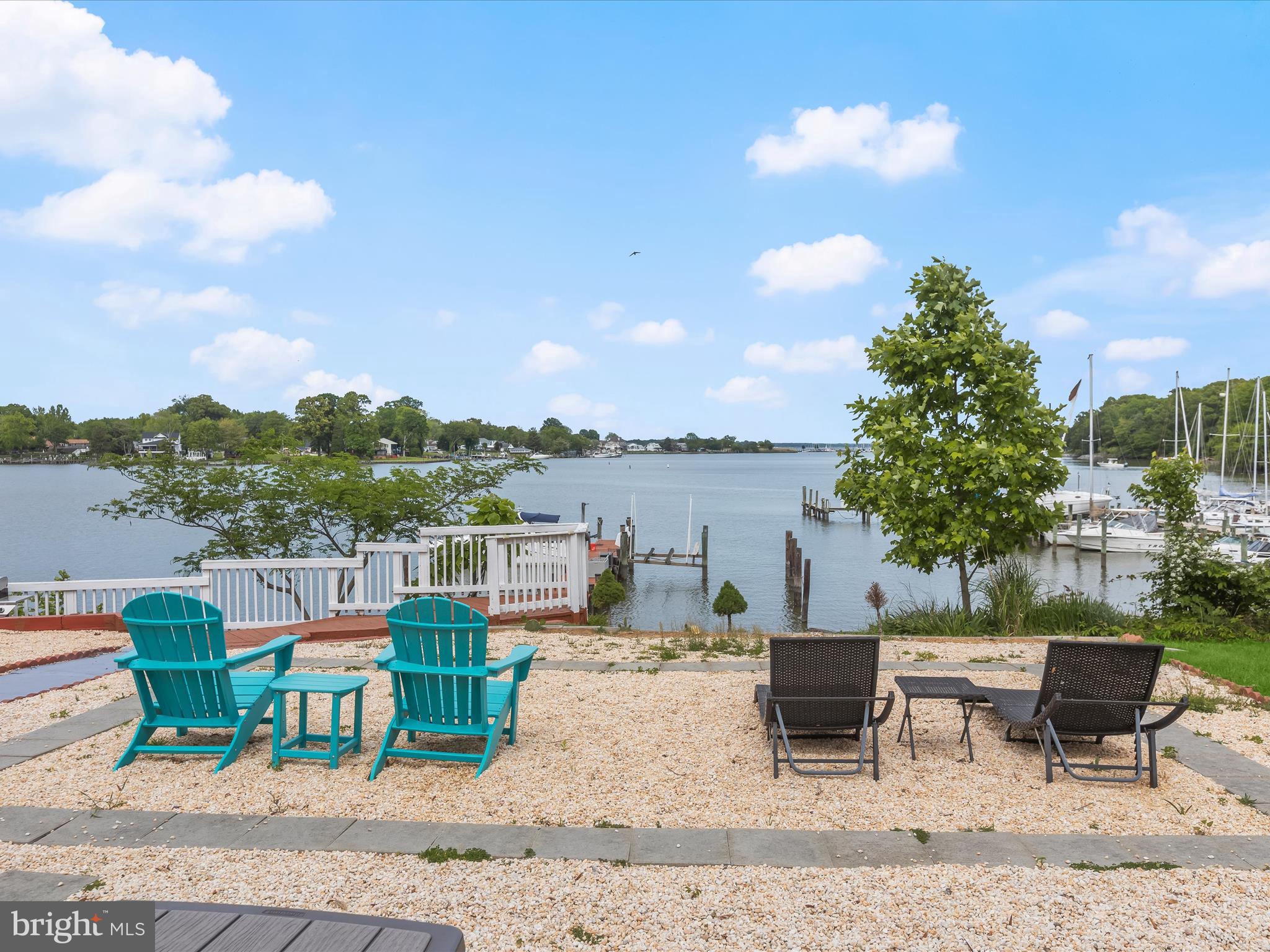 CEDAR BEACH - Residential
