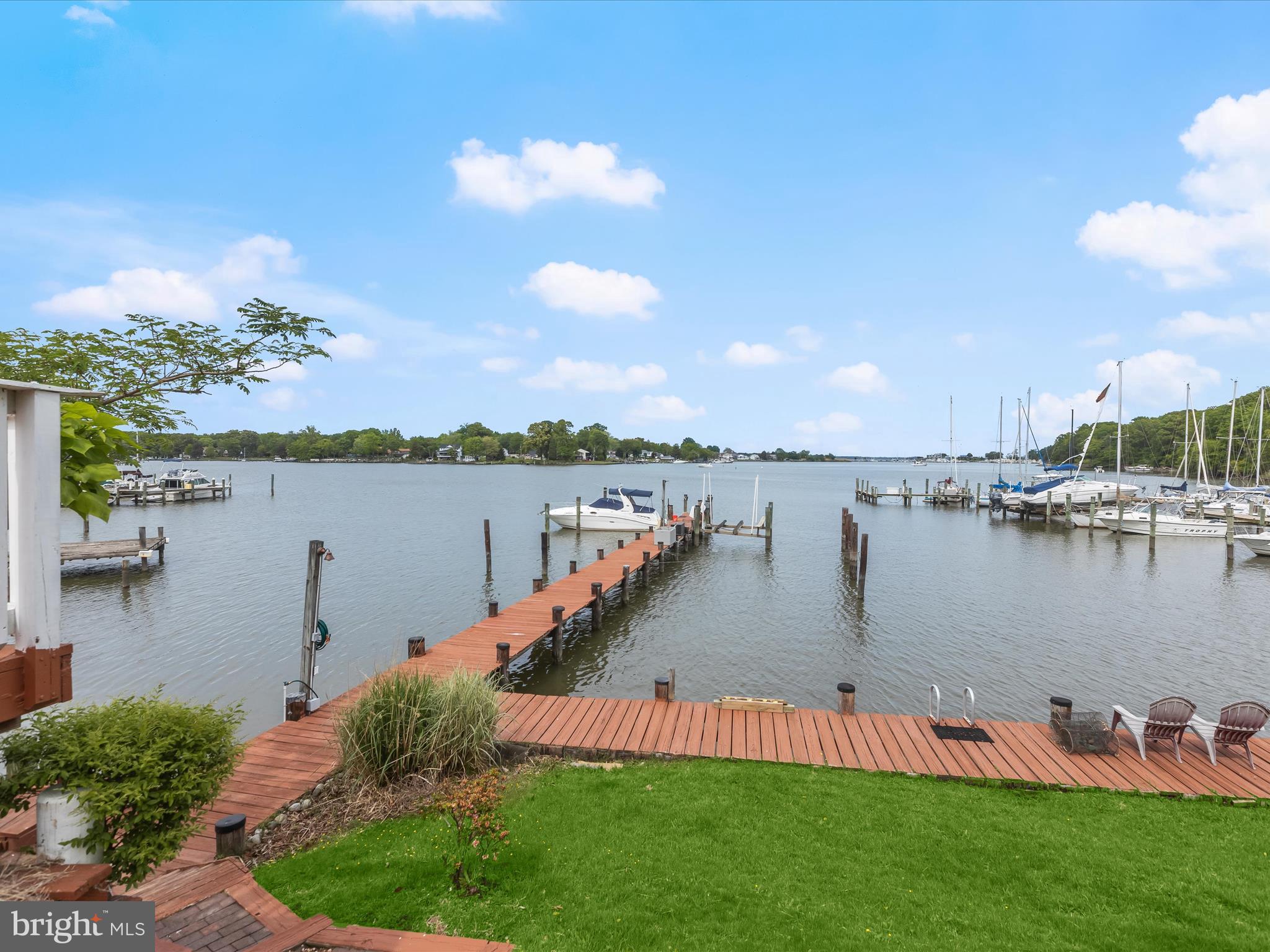 CEDAR BEACH - Residential