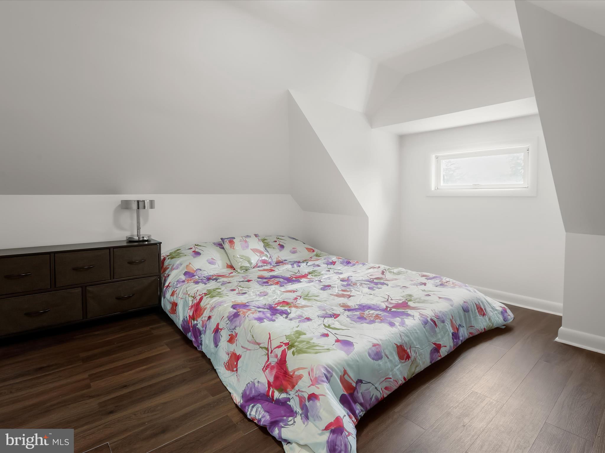 CEDAR BEACH - Residential