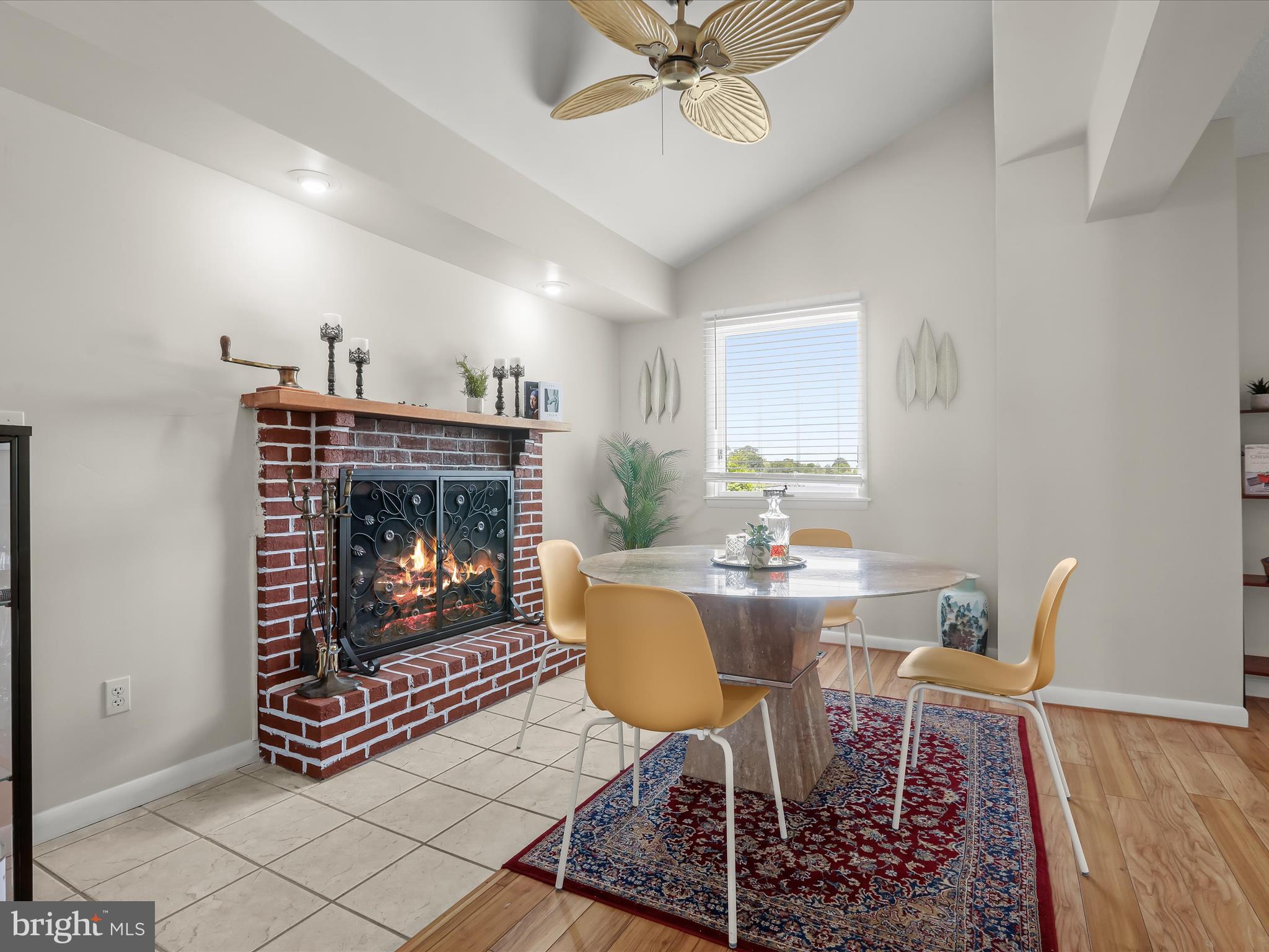 CEDAR BEACH - Residential