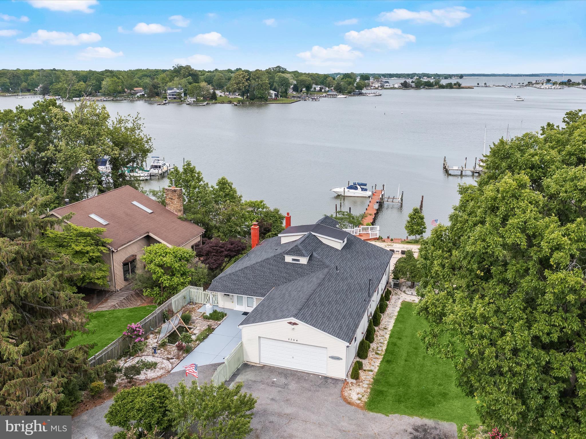 CEDAR BEACH - Residential