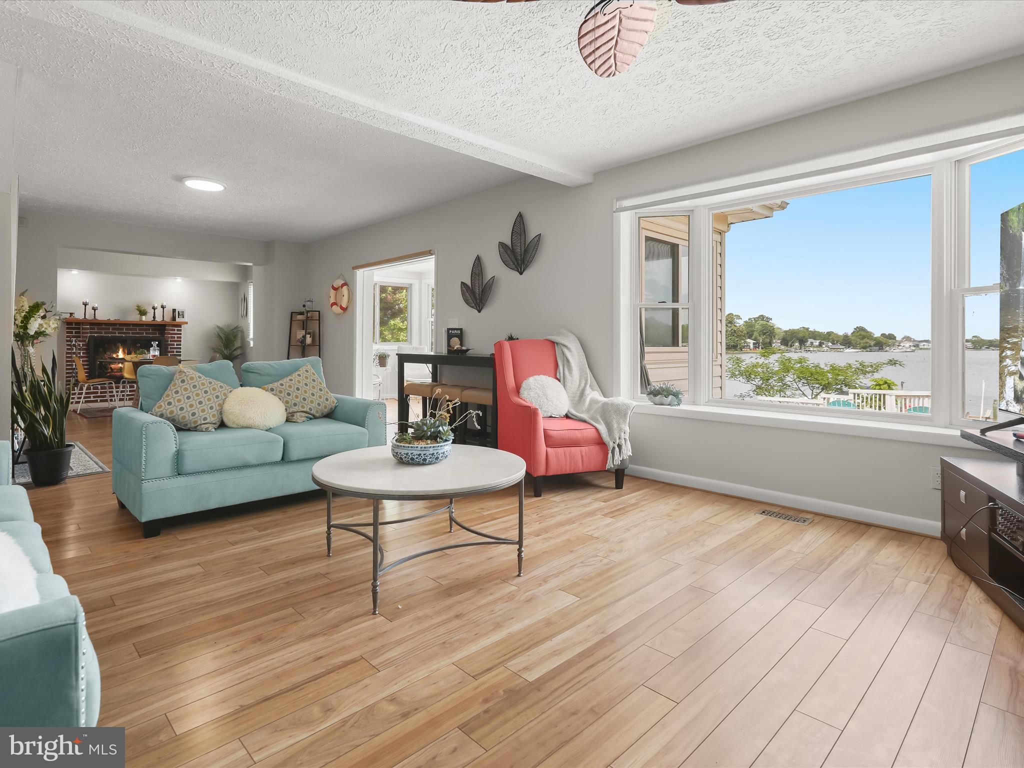 CEDAR BEACH - Residential