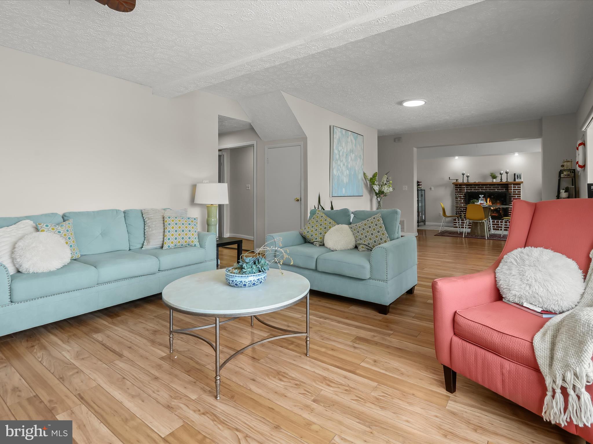 CEDAR BEACH - Residential