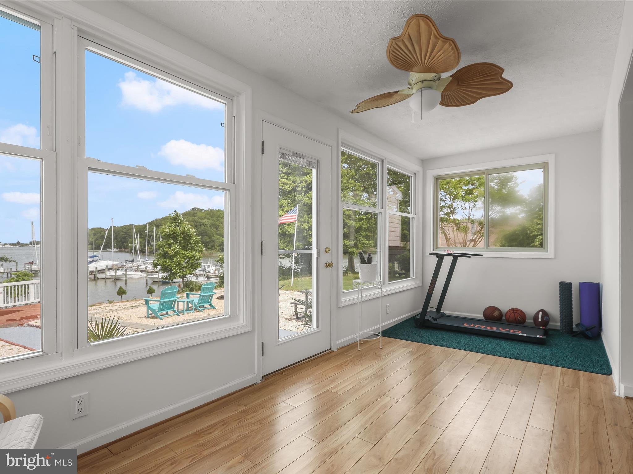 CEDAR BEACH - Residential