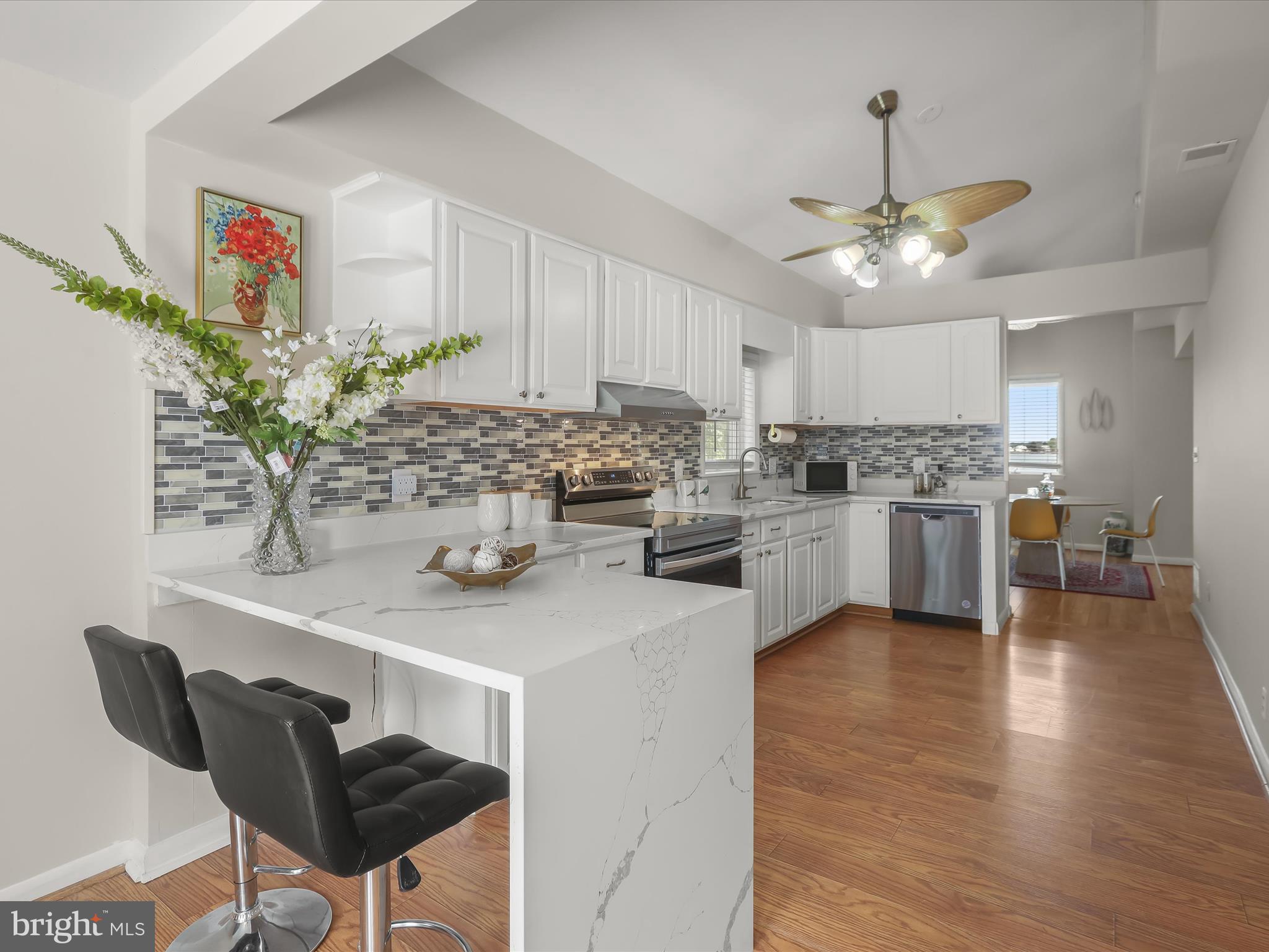 CEDAR BEACH - Residential