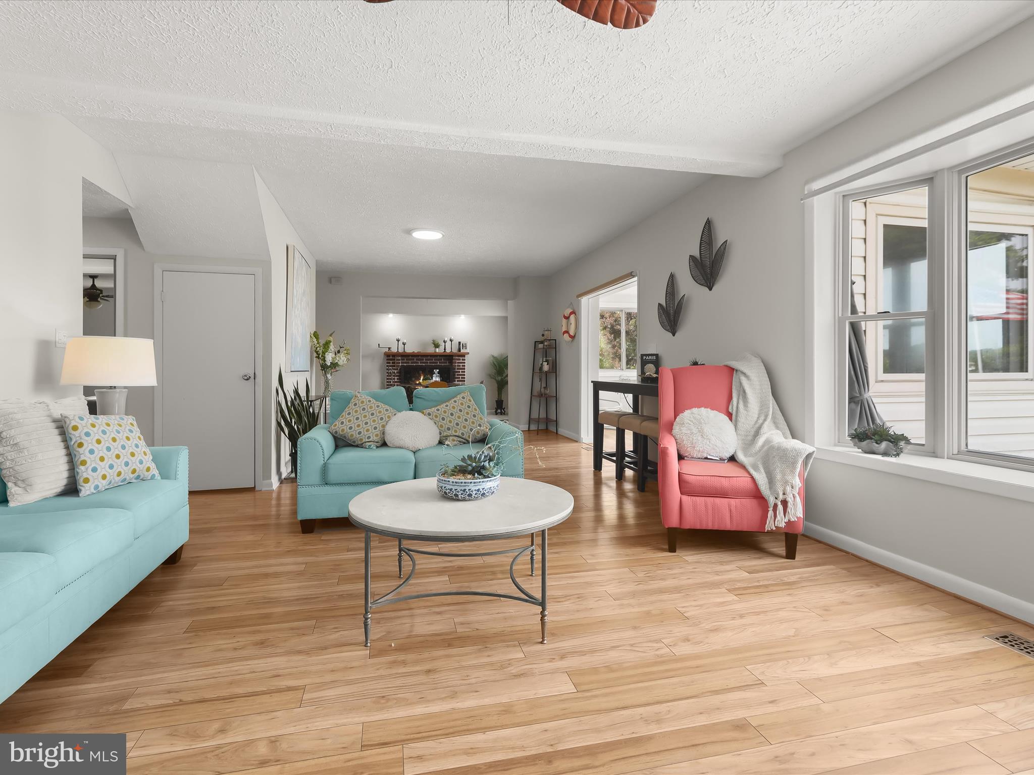 CEDAR BEACH - Residential