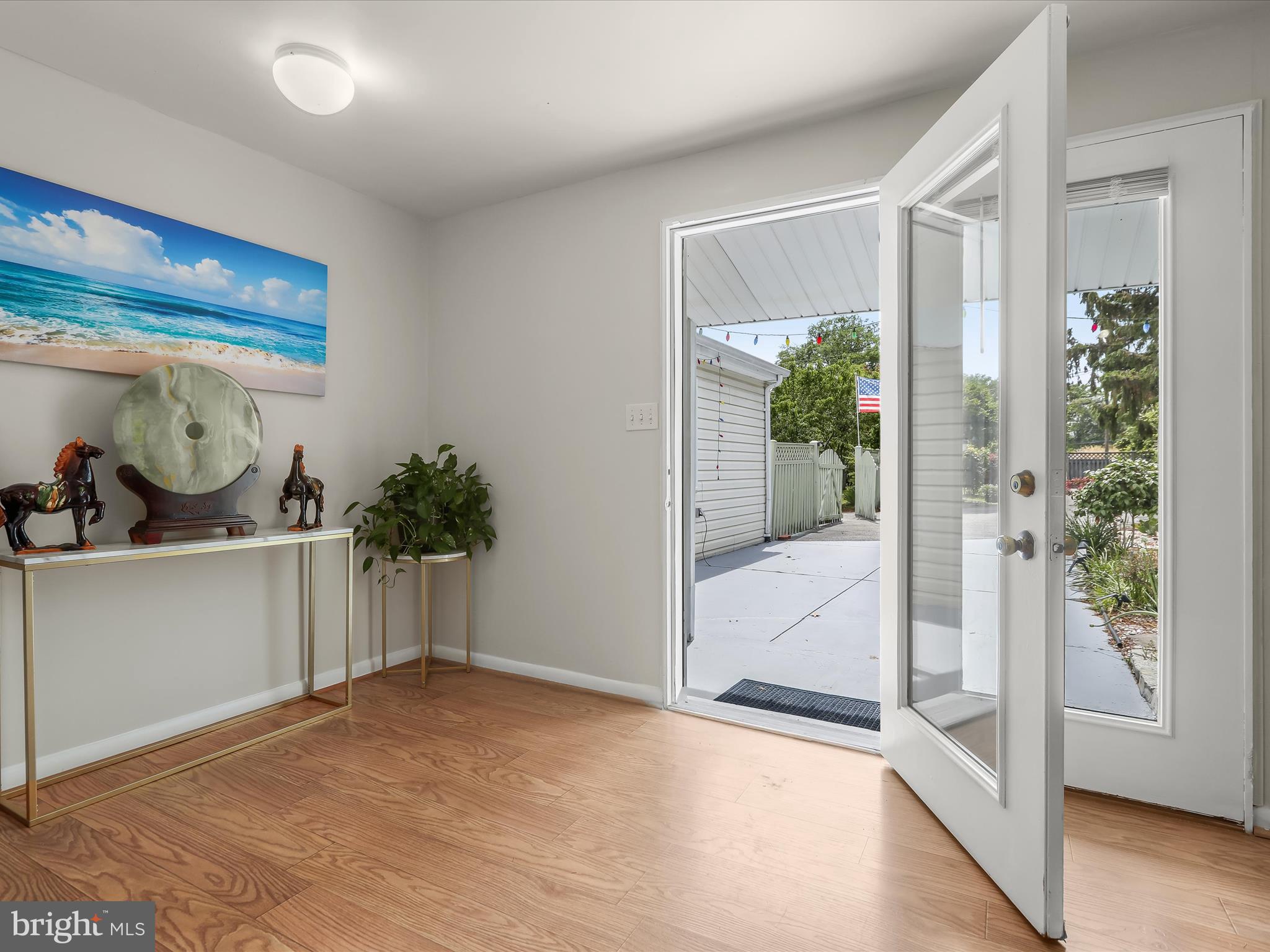 CEDAR BEACH - Residential