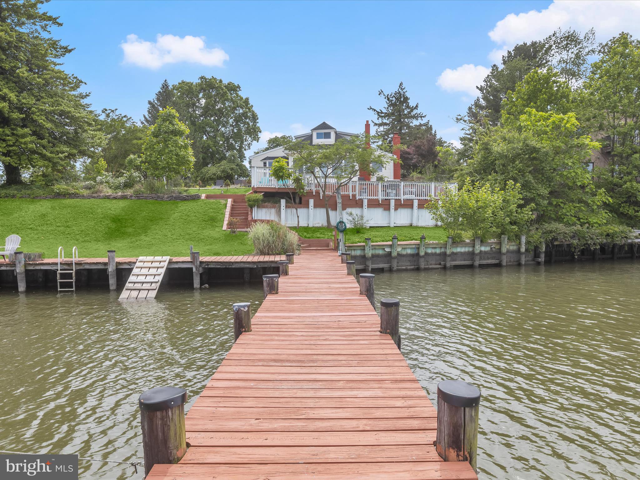 CEDAR BEACH - Residential