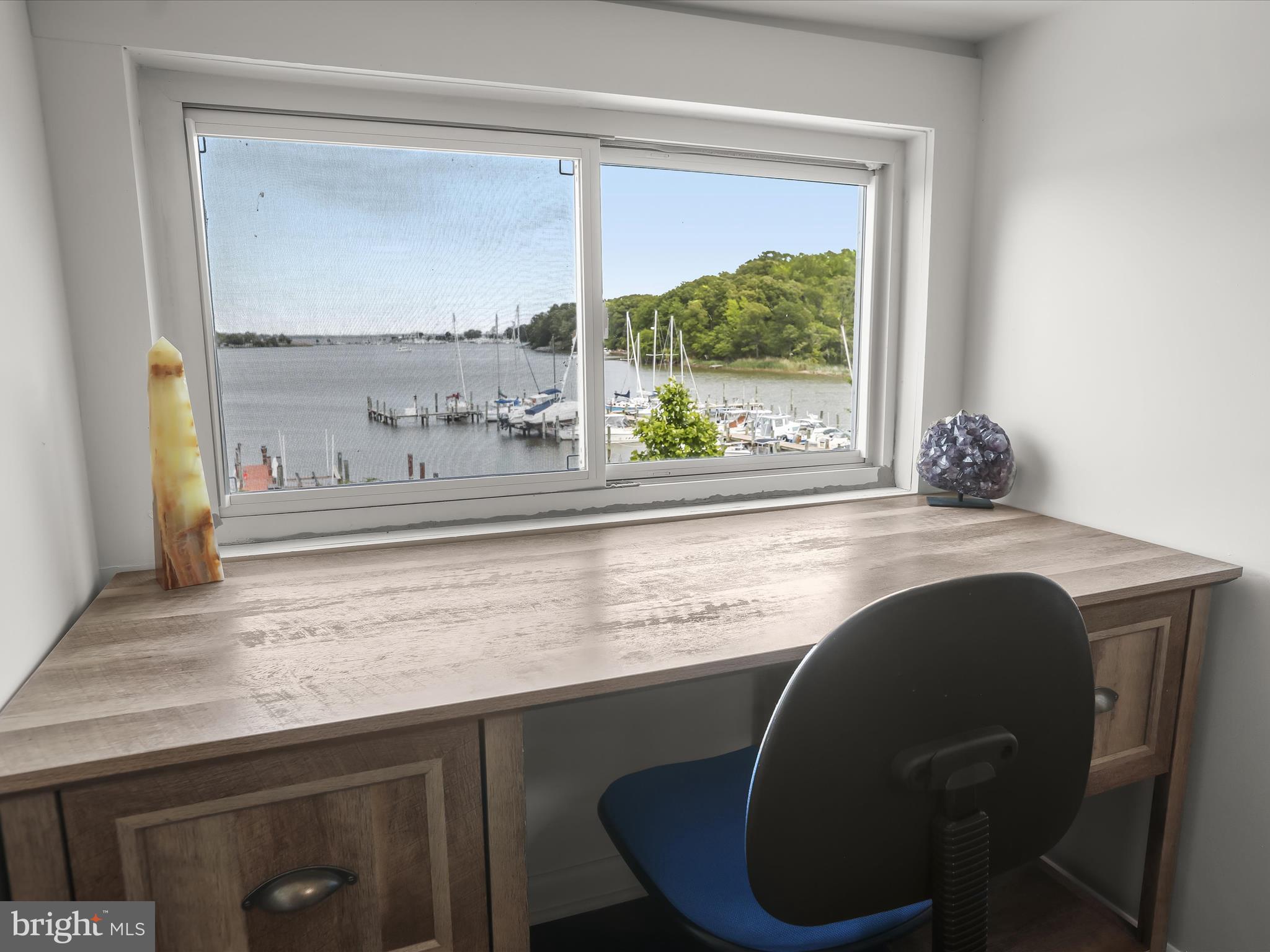 CEDAR BEACH - Residential