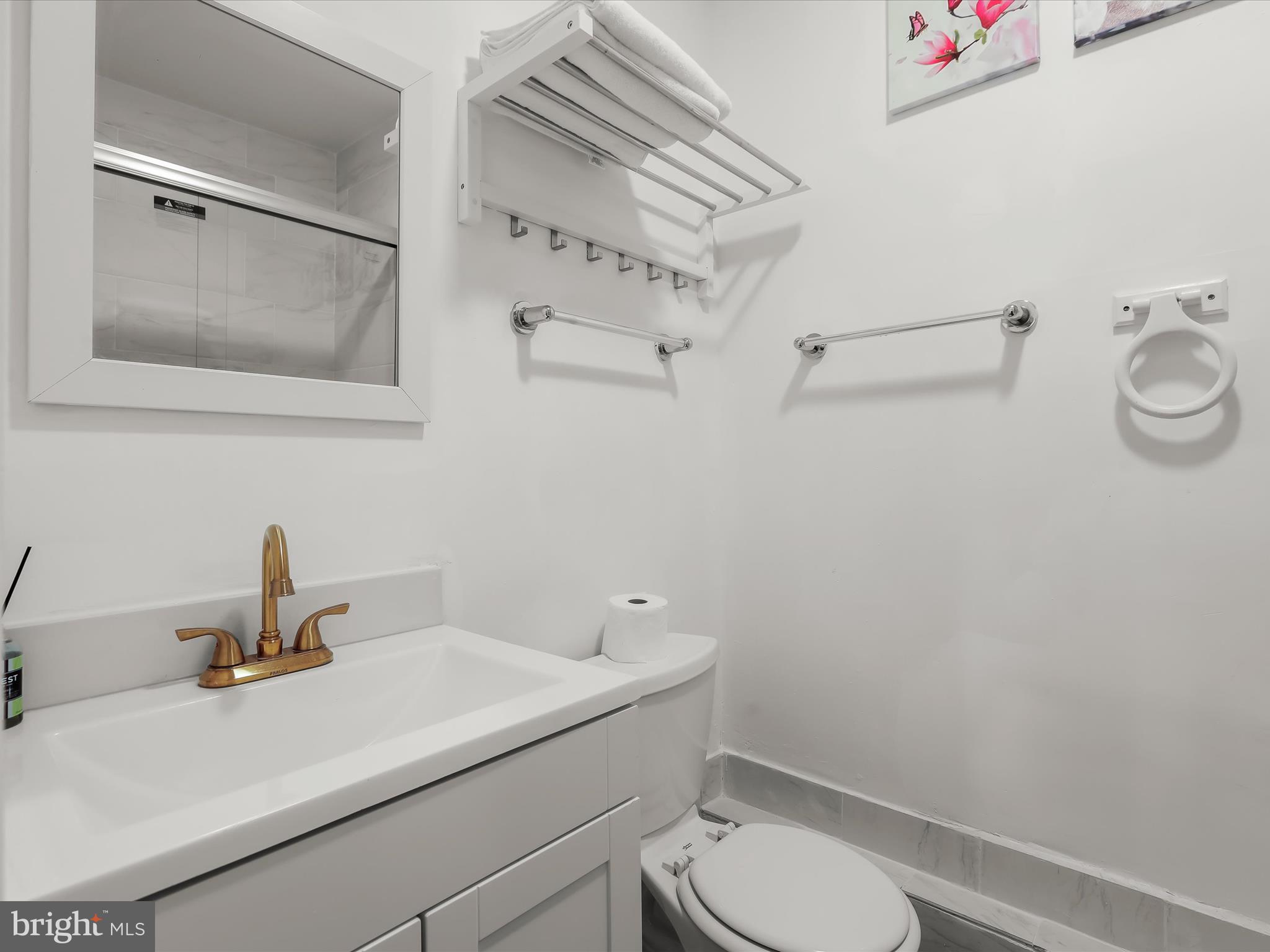 CEDAR BEACH - Residential