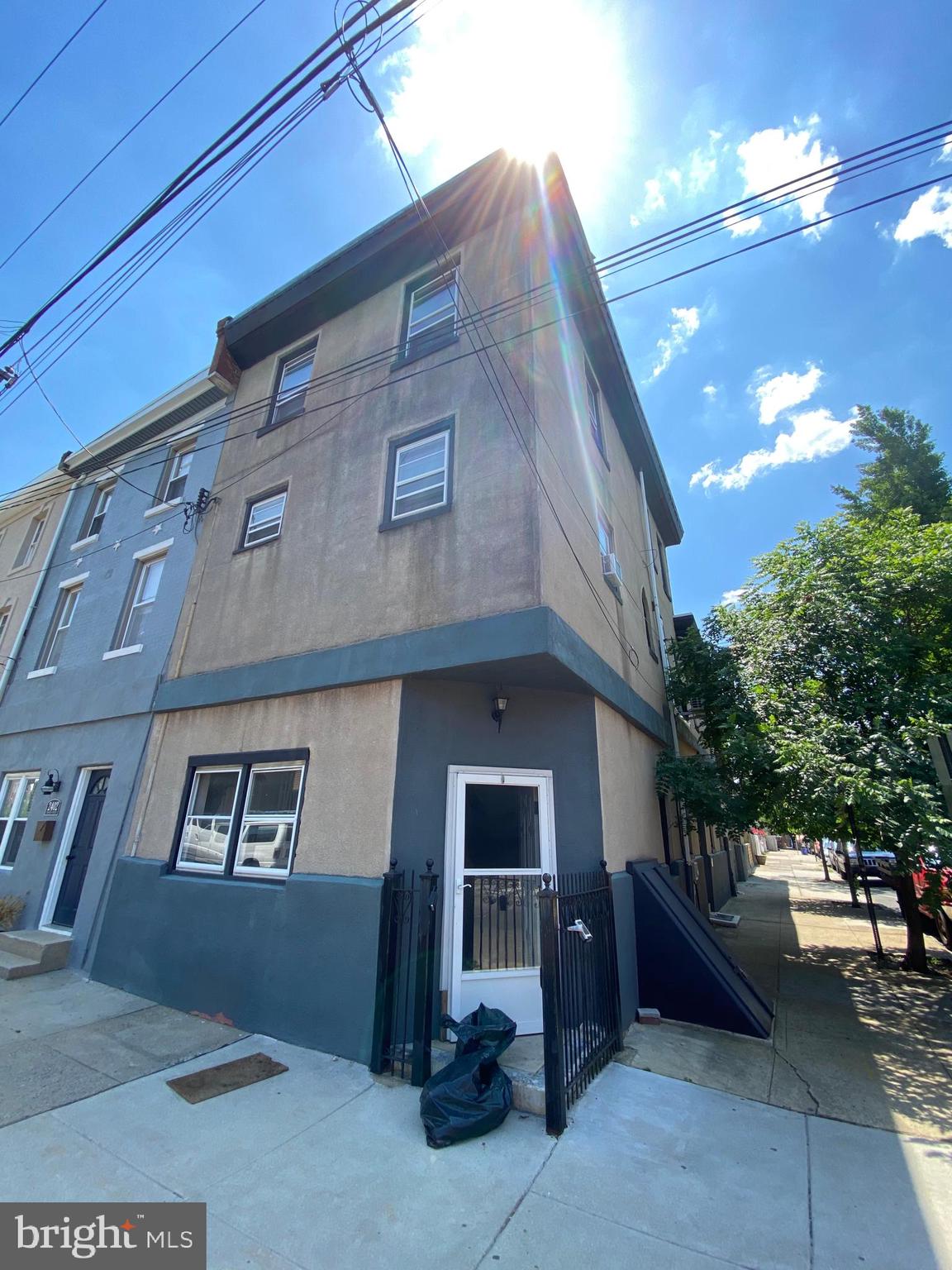 FISHTOWN - Residential Lease