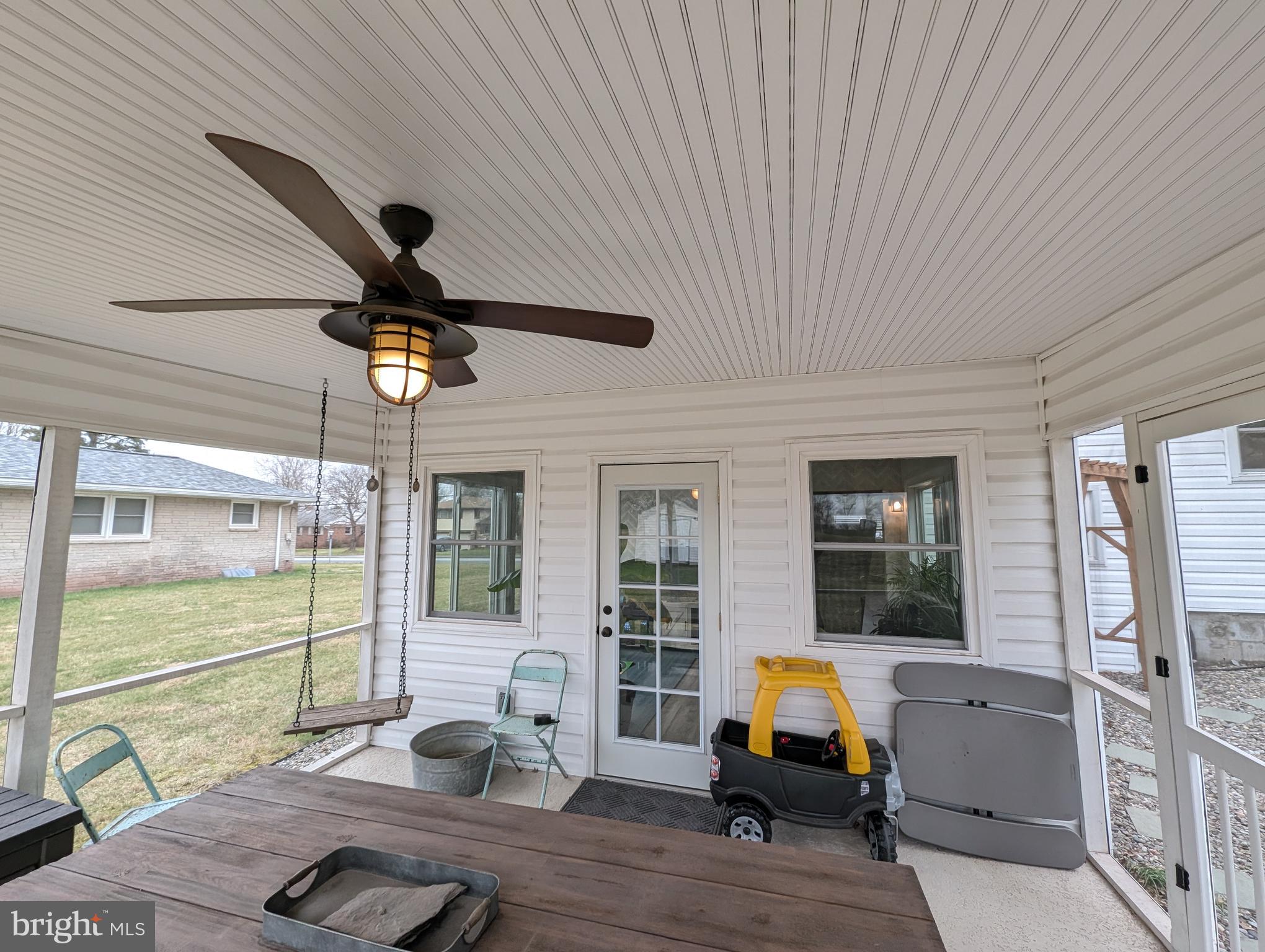 TWIN OAKS - Residential