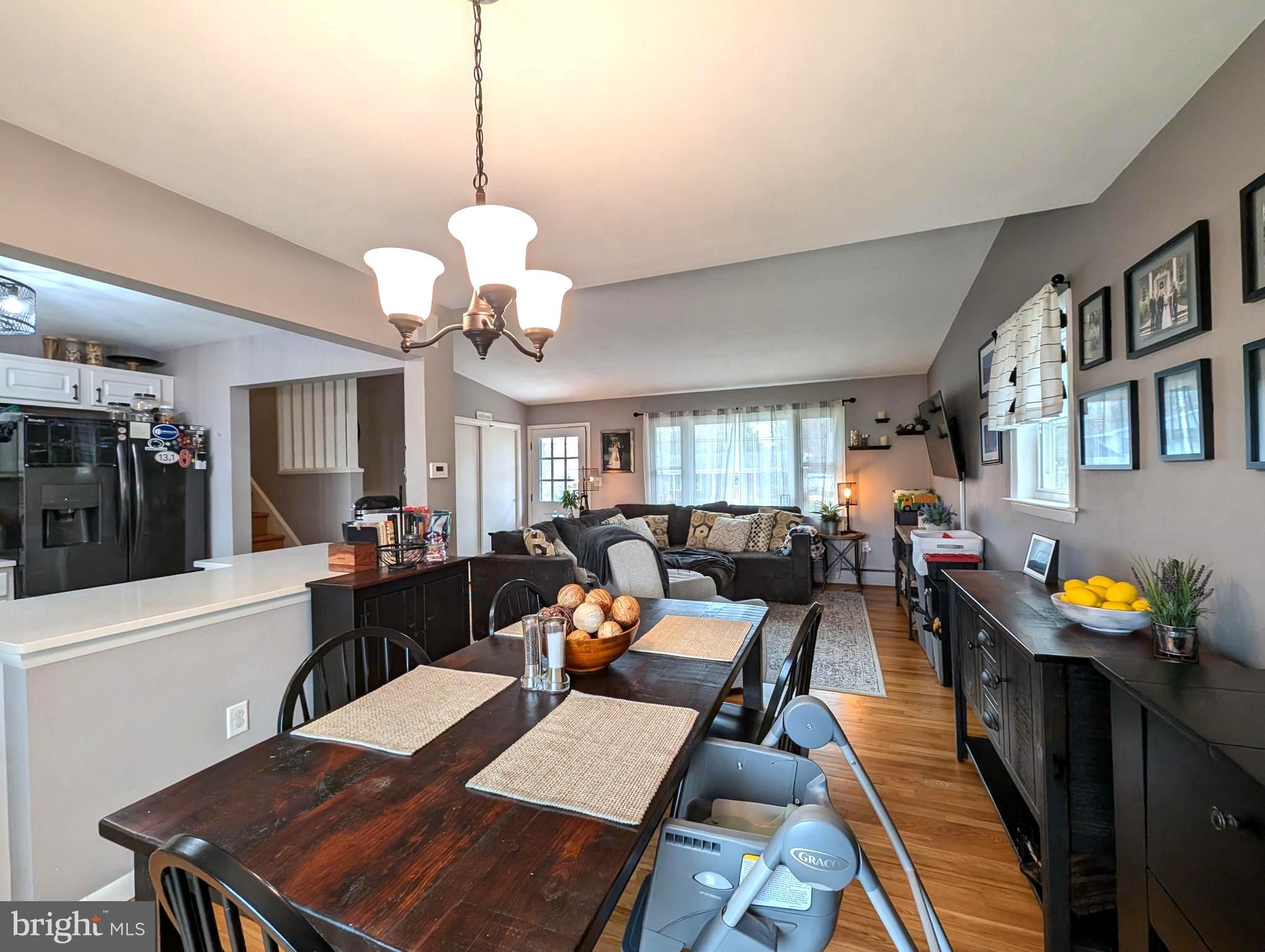 TWIN OAKS - Residential