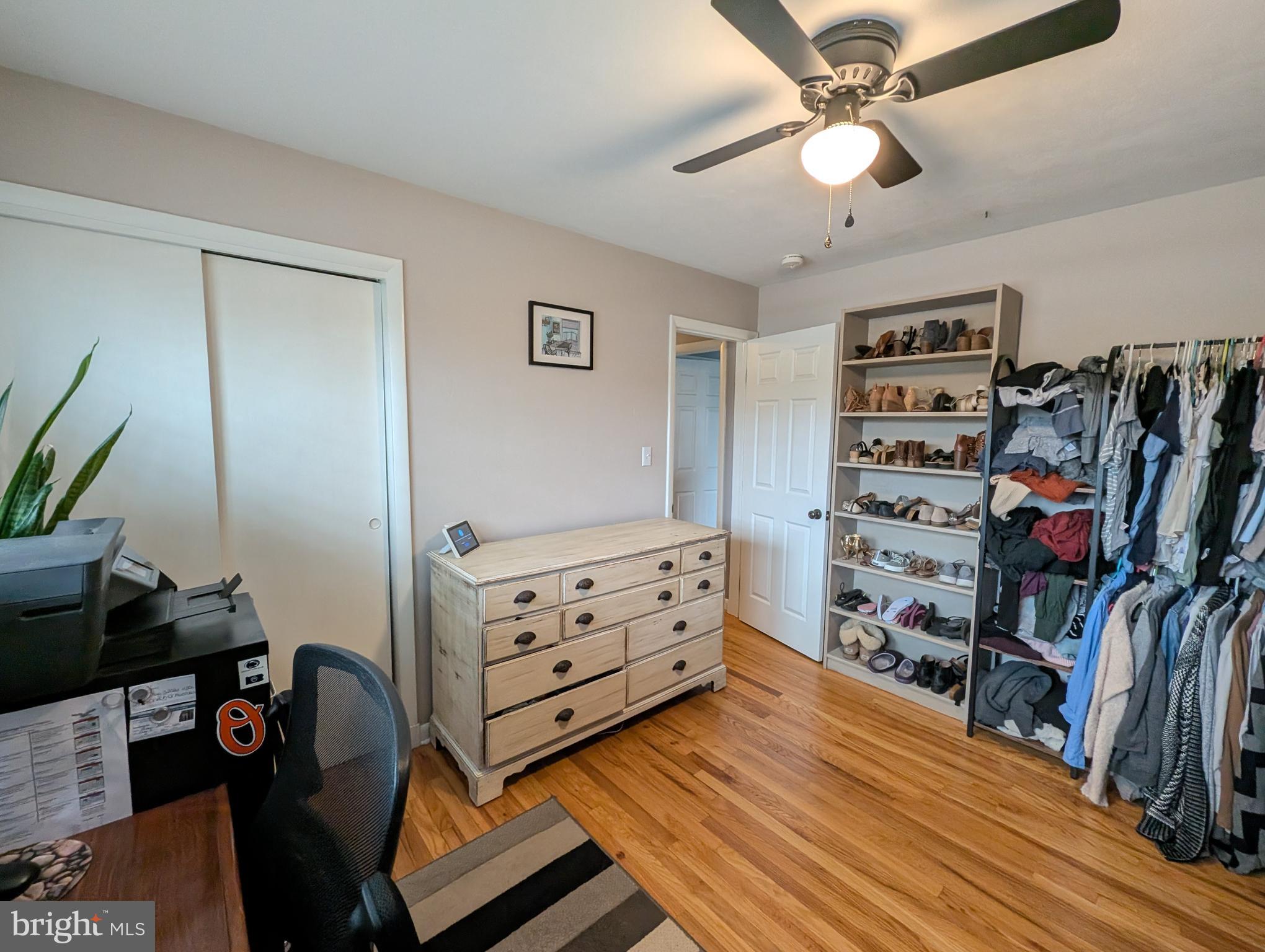 TWIN OAKS - Residential