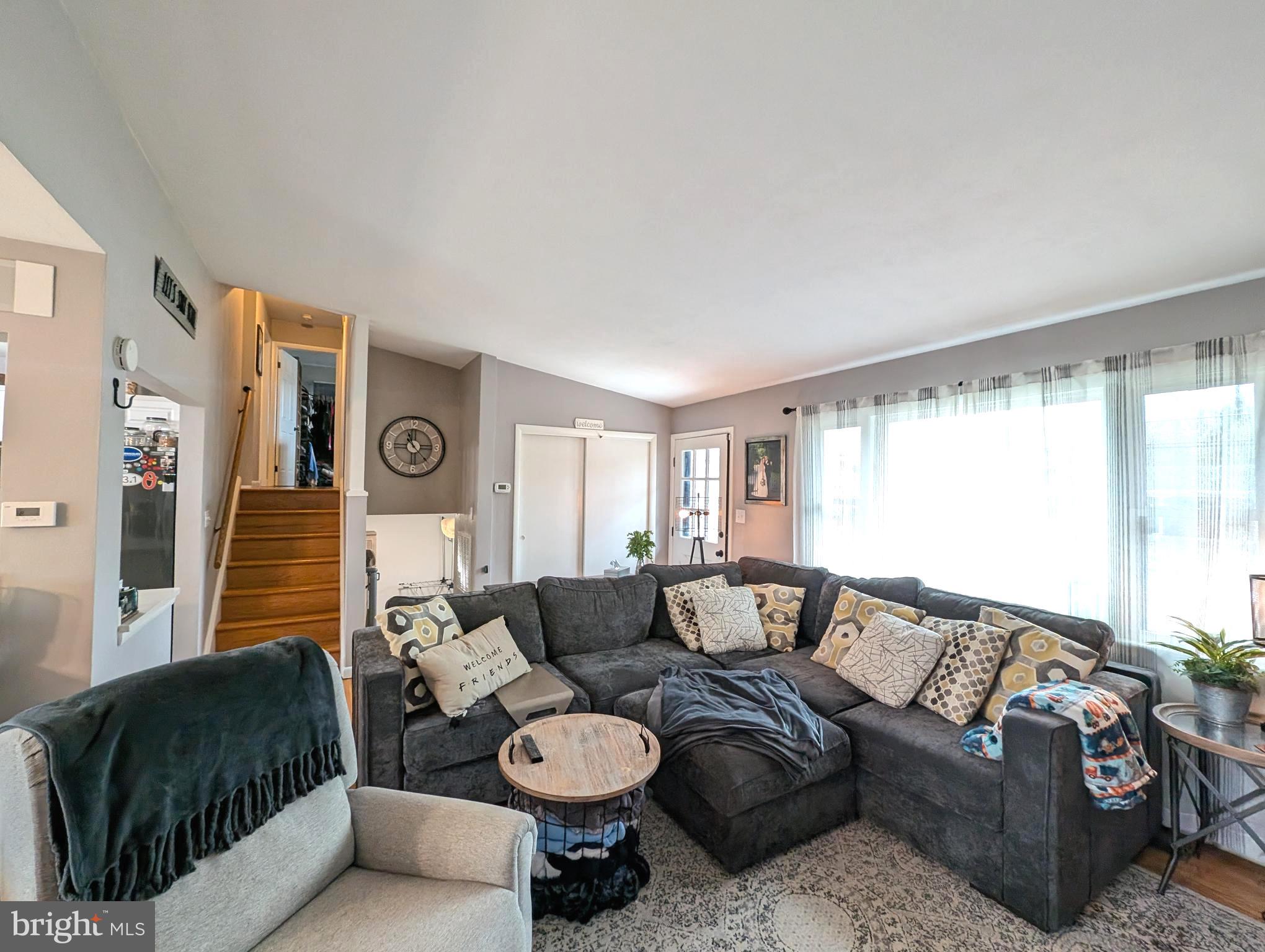 TWIN OAKS - Residential