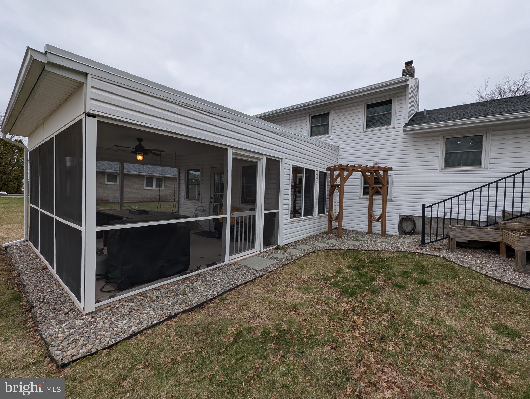 TWIN OAKS - Residential