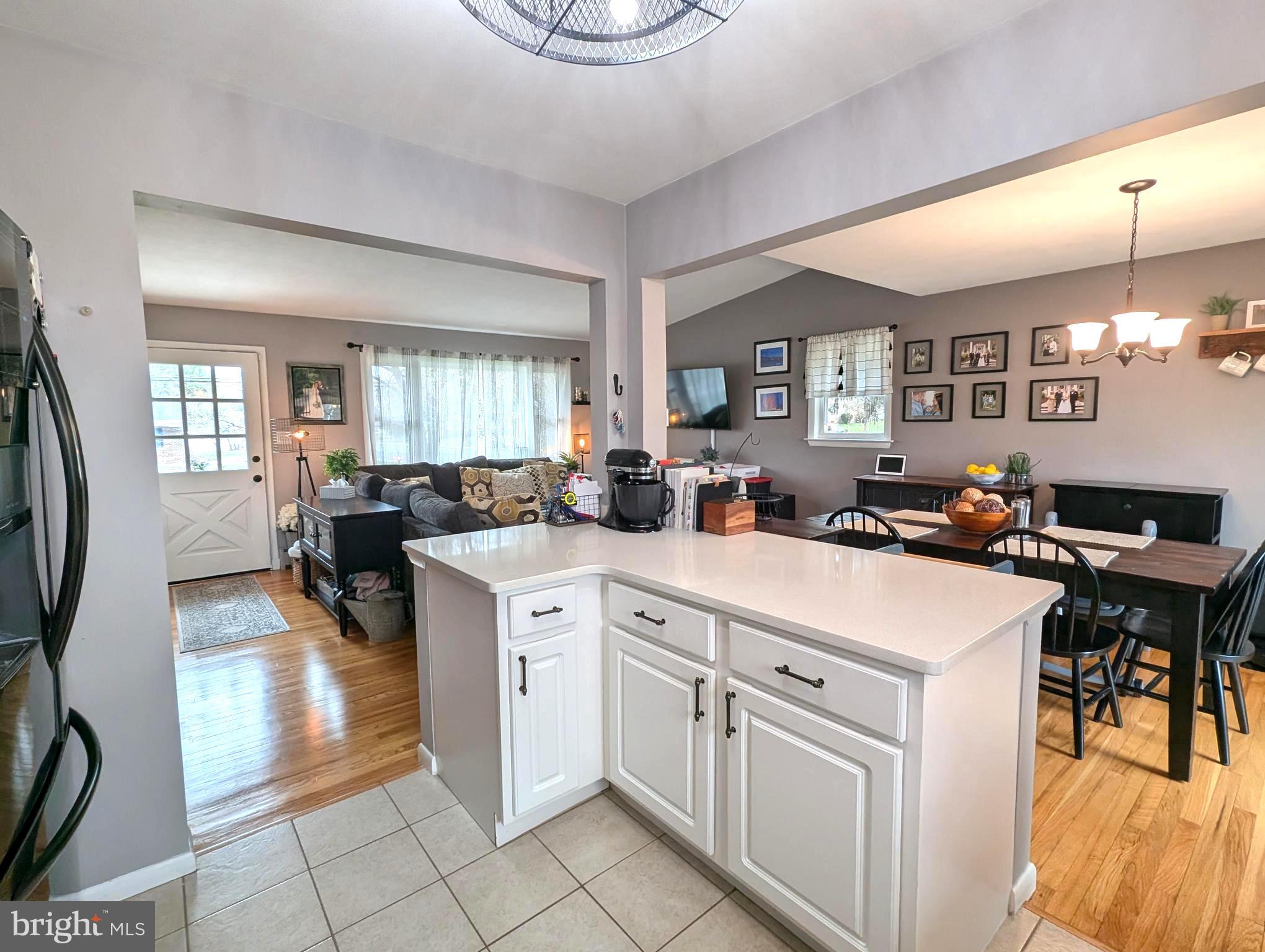 TWIN OAKS - Residential