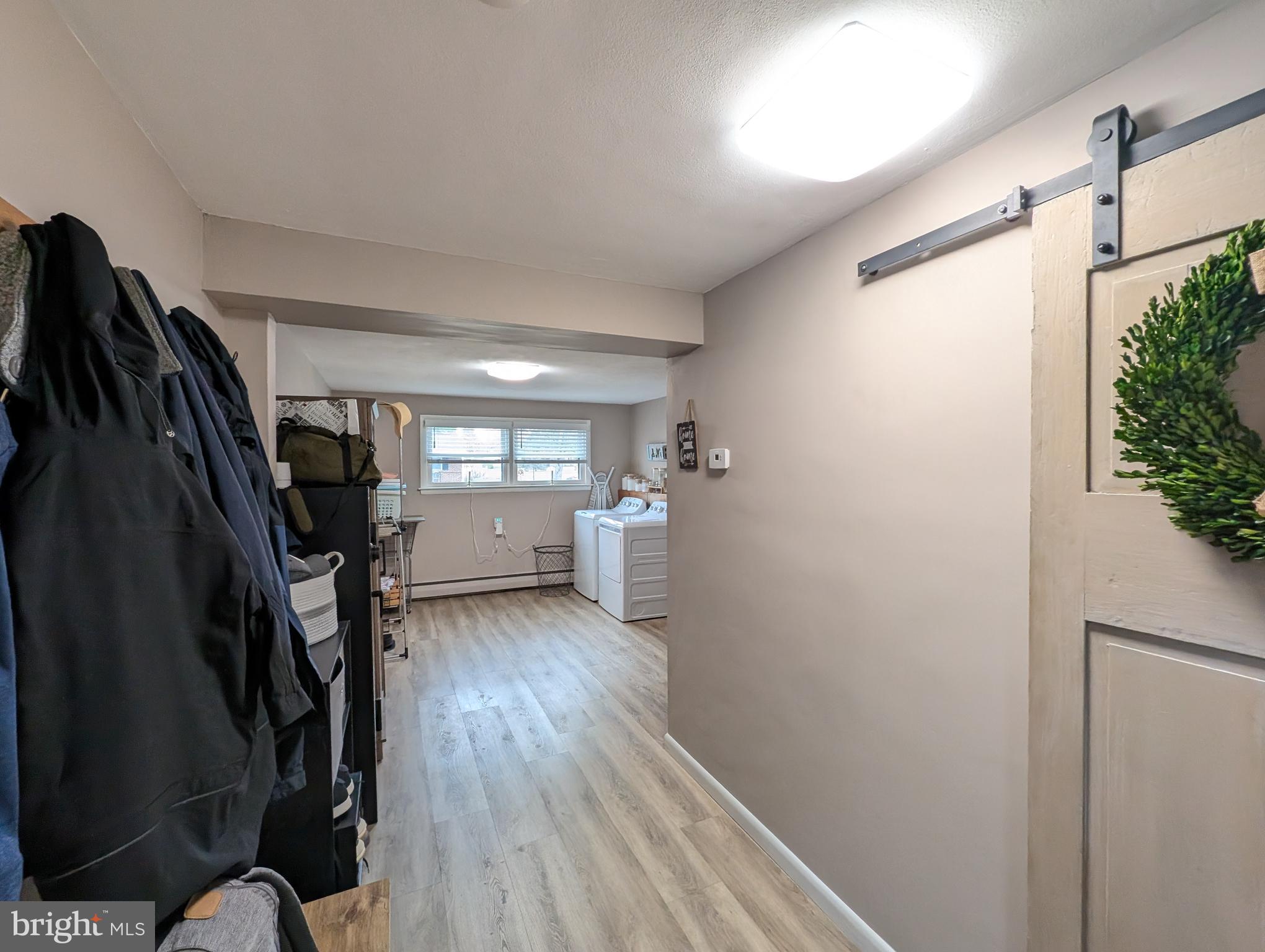 TWIN OAKS - Residential