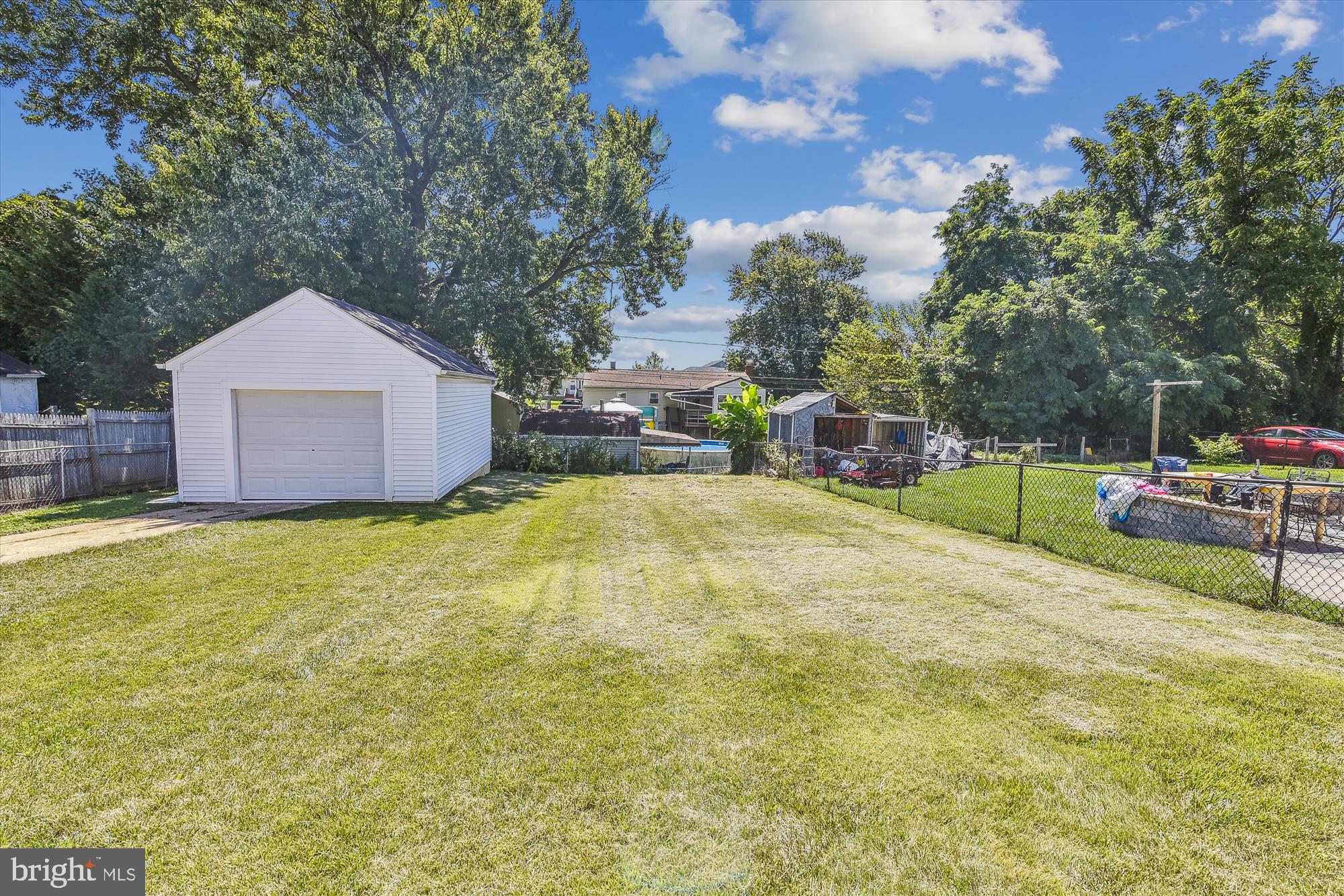 COLONIAL HOUSING - Residential