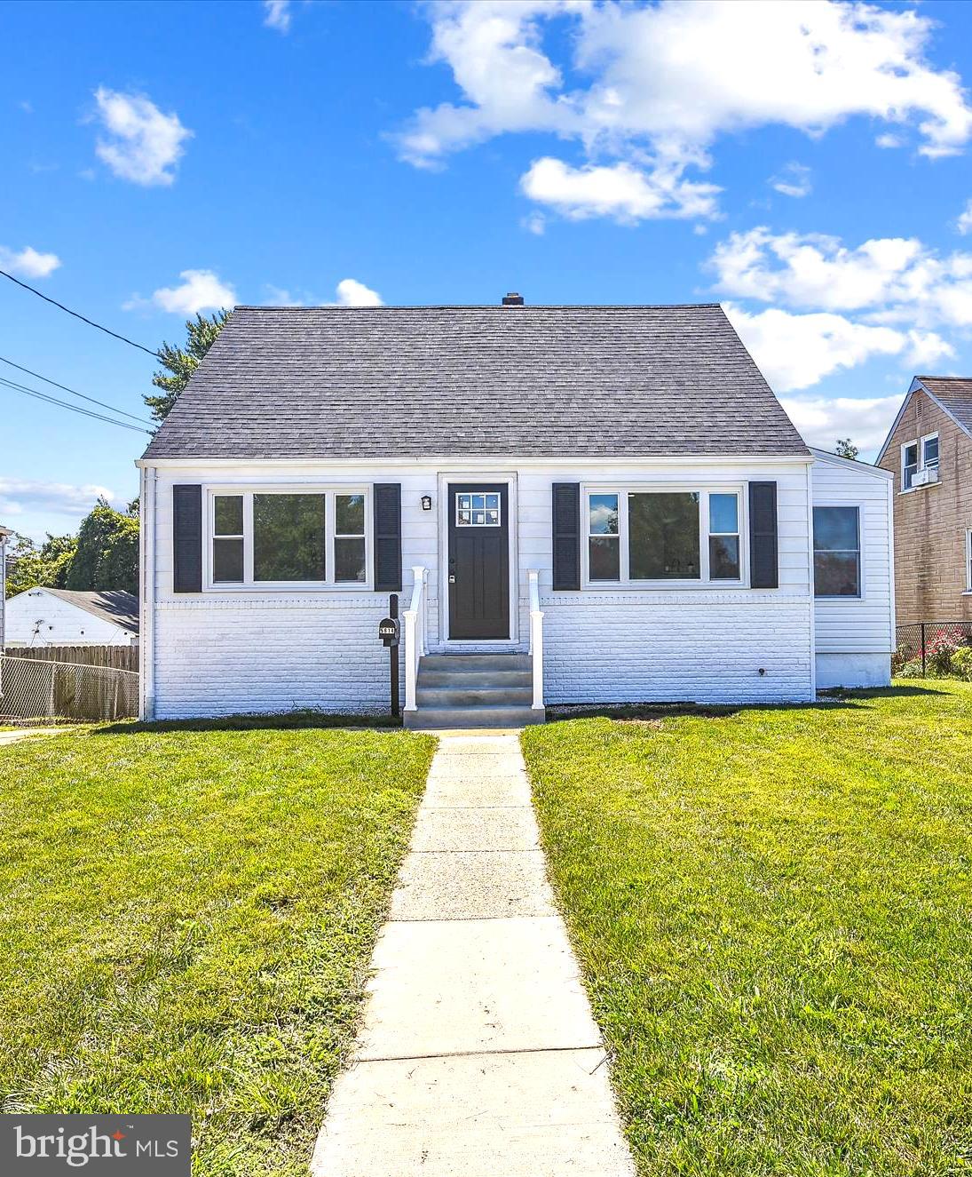 COLONIAL HOUSING - Residential