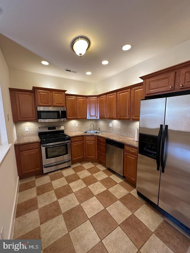 BUSTLETON - Residential