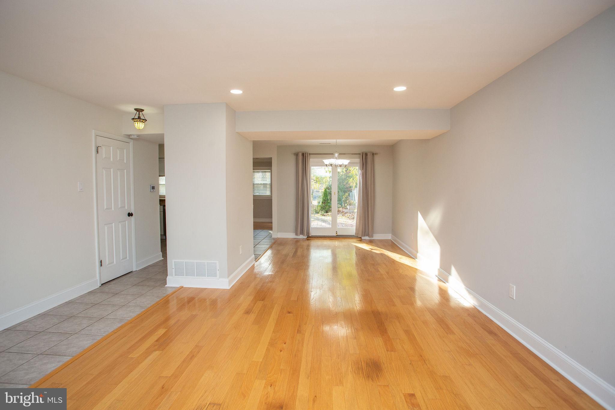 209 CARLETON LANE